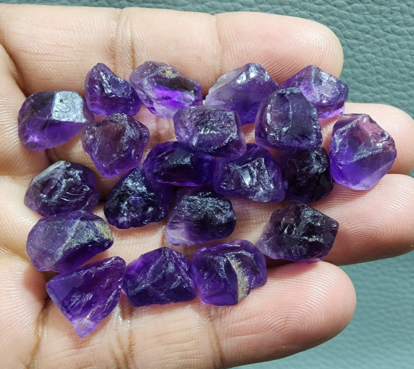 20 Pcs Pretty Purple Amethyst Rough 11-15 MM Raw Size Crystal Amethyst Gemstone