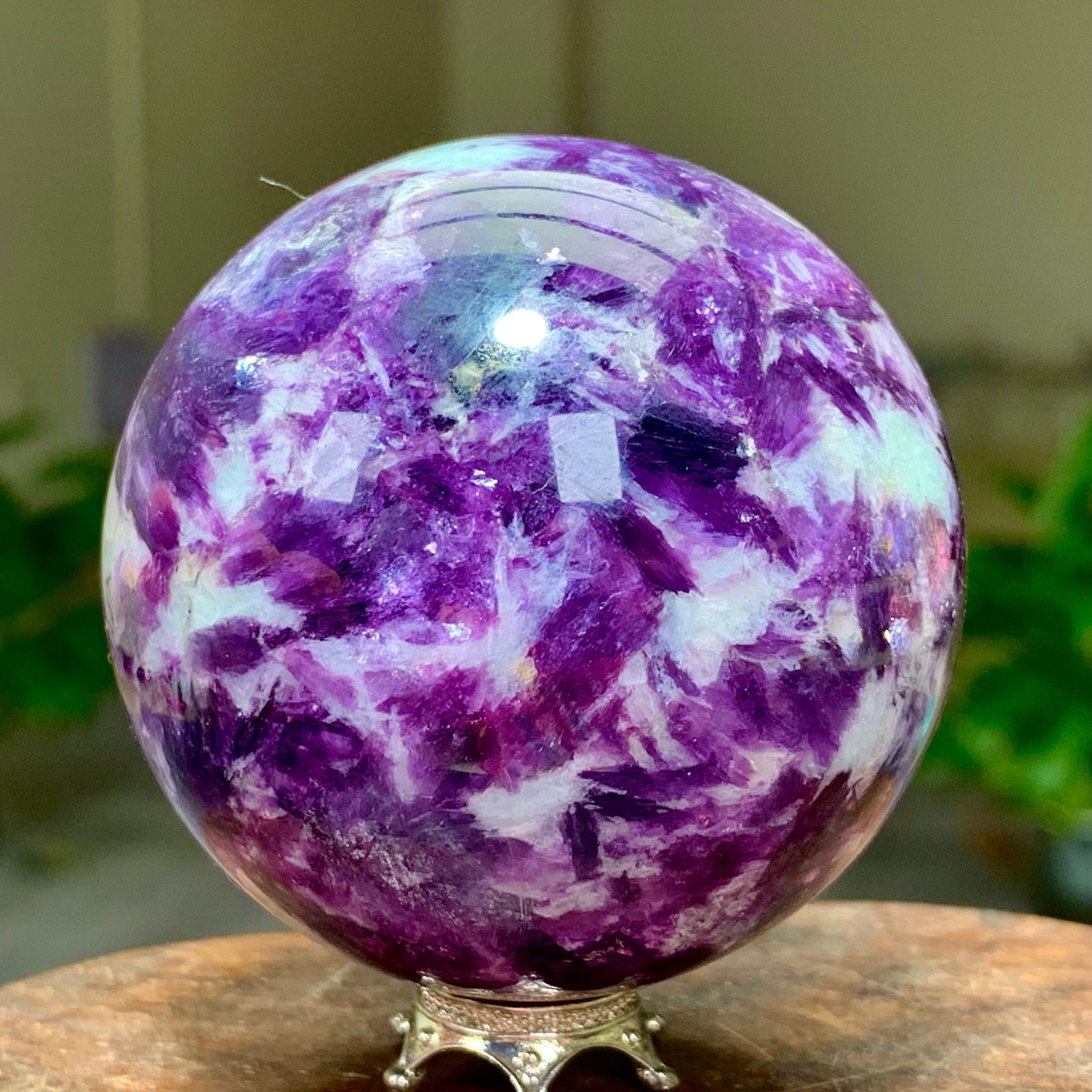 297G Natural Beautiful Purple Lithium Mica Crystal Spherical Mineral Sample