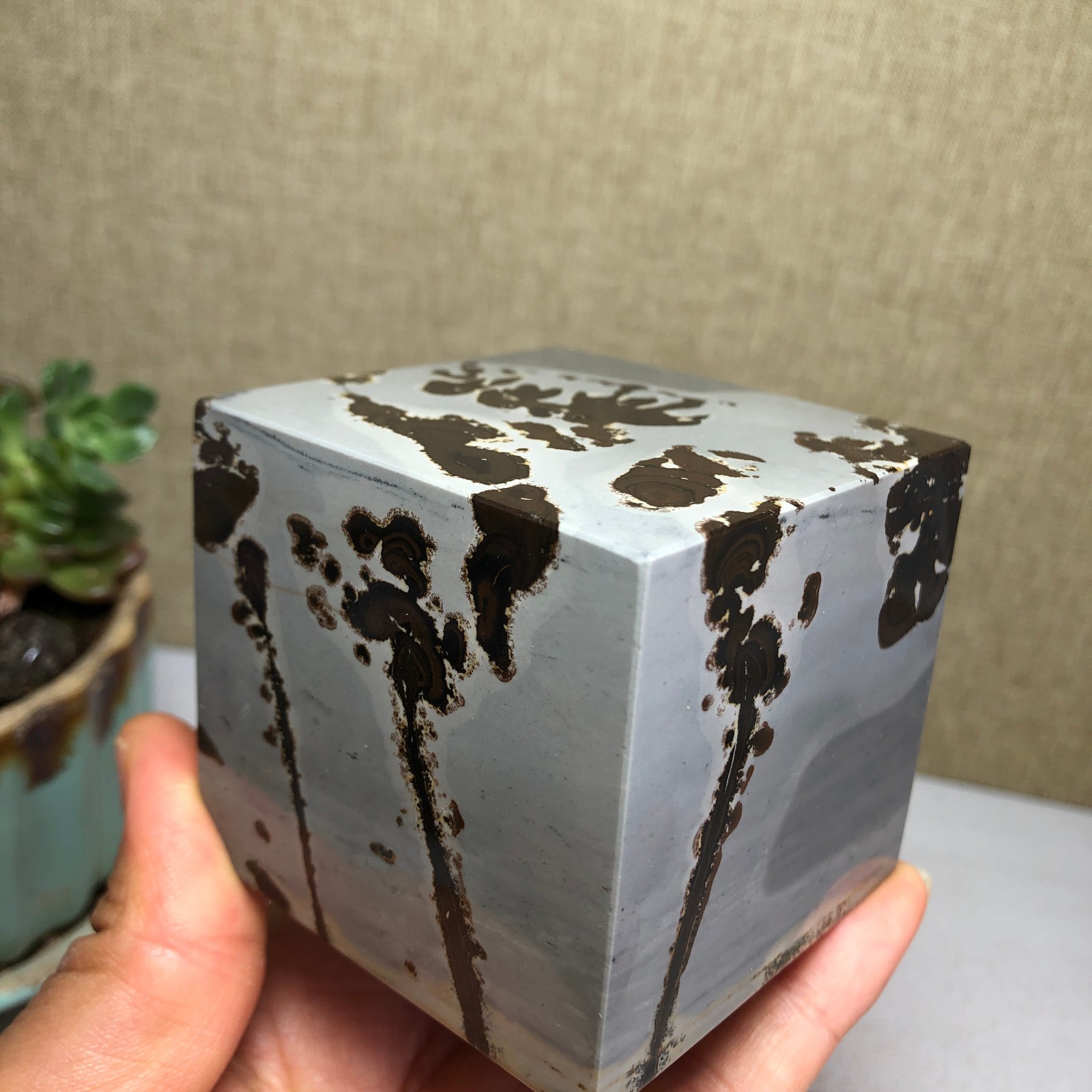 60mm Natural Chinese Painting Stone Quartz Crystal cube flat bottom 530g A4507
