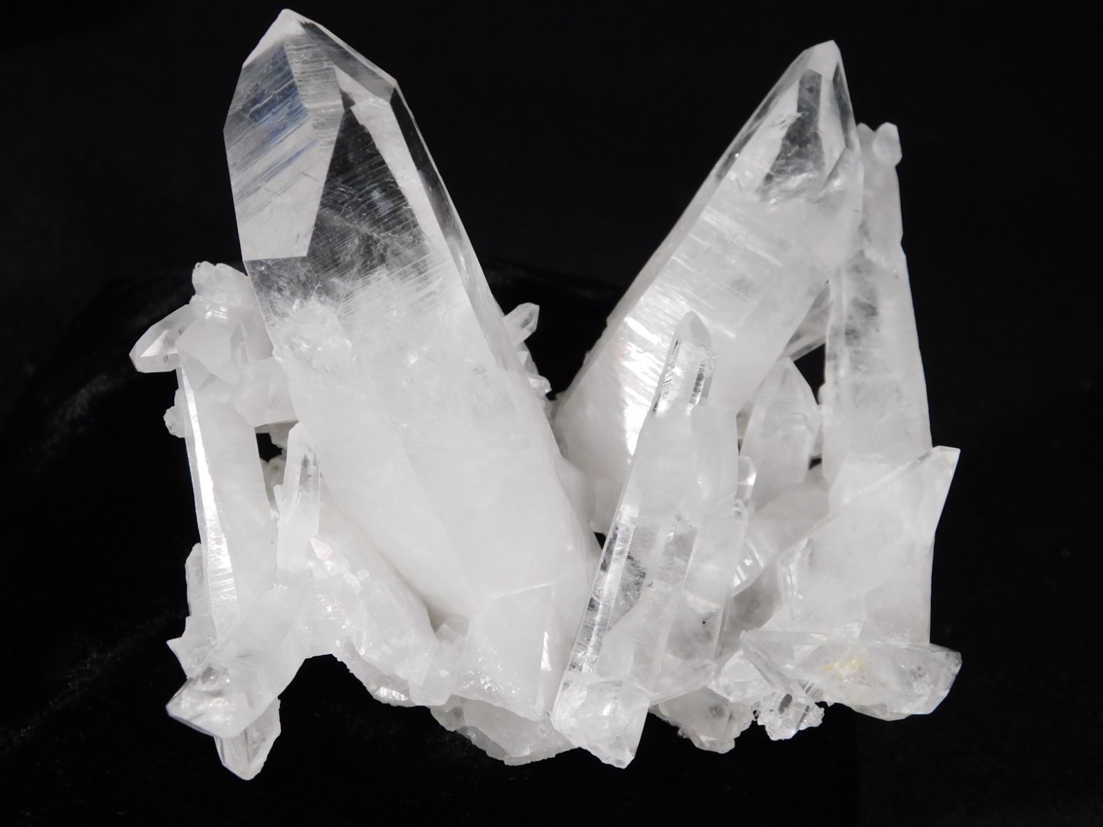 Larger! VERY TRANSLUCENT Quartz Crystal Cluster Collier Creek ARKANSAS 150gr