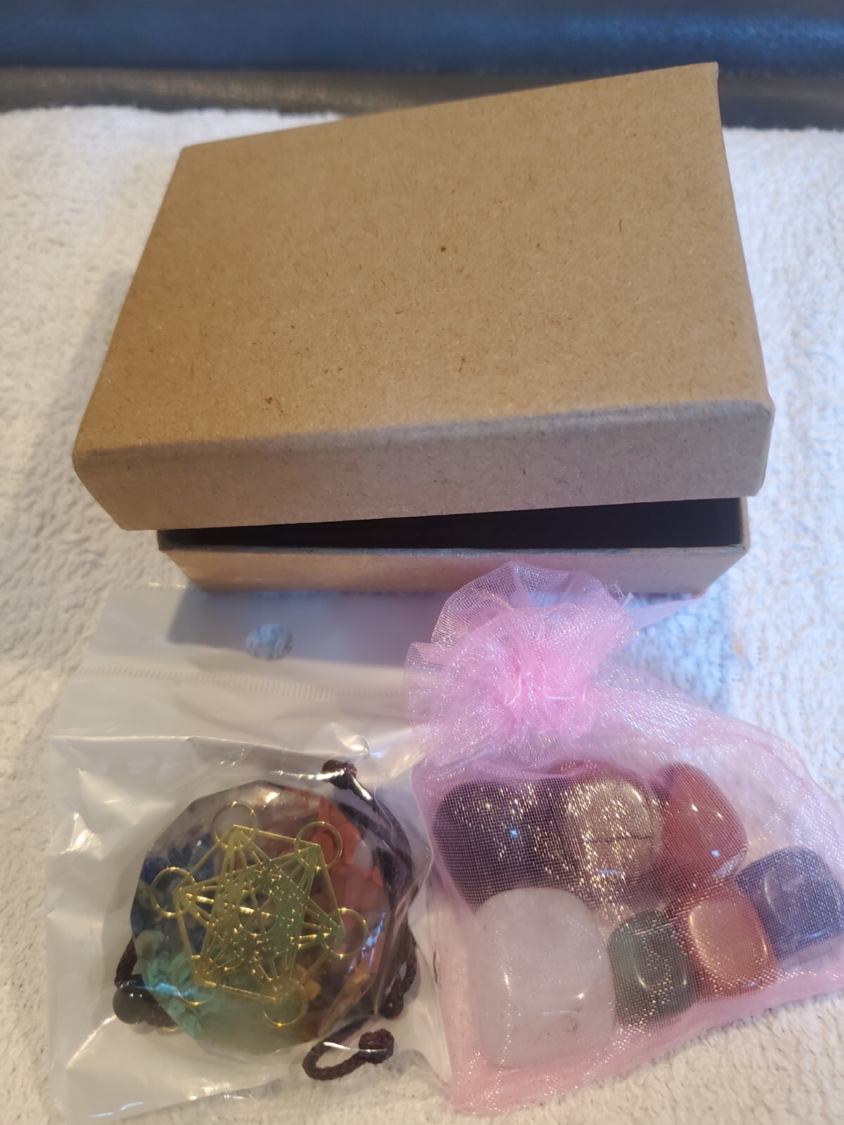 7 Chakra Natural Tumbled Stone Mineral Crushed Gem Resin Pendant Set W/ Gift Box