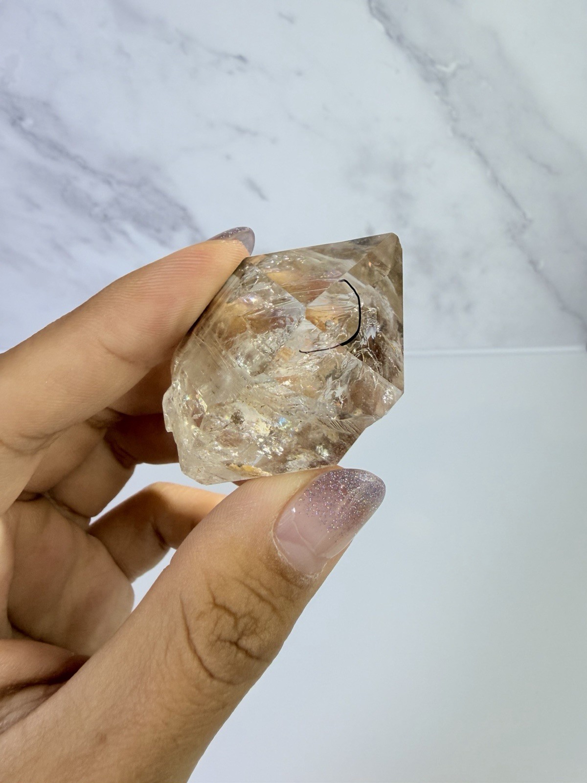 High Luster Enhydro Quartz w/ Moving Bubble &/or Carbon/Black Inclusions,A491