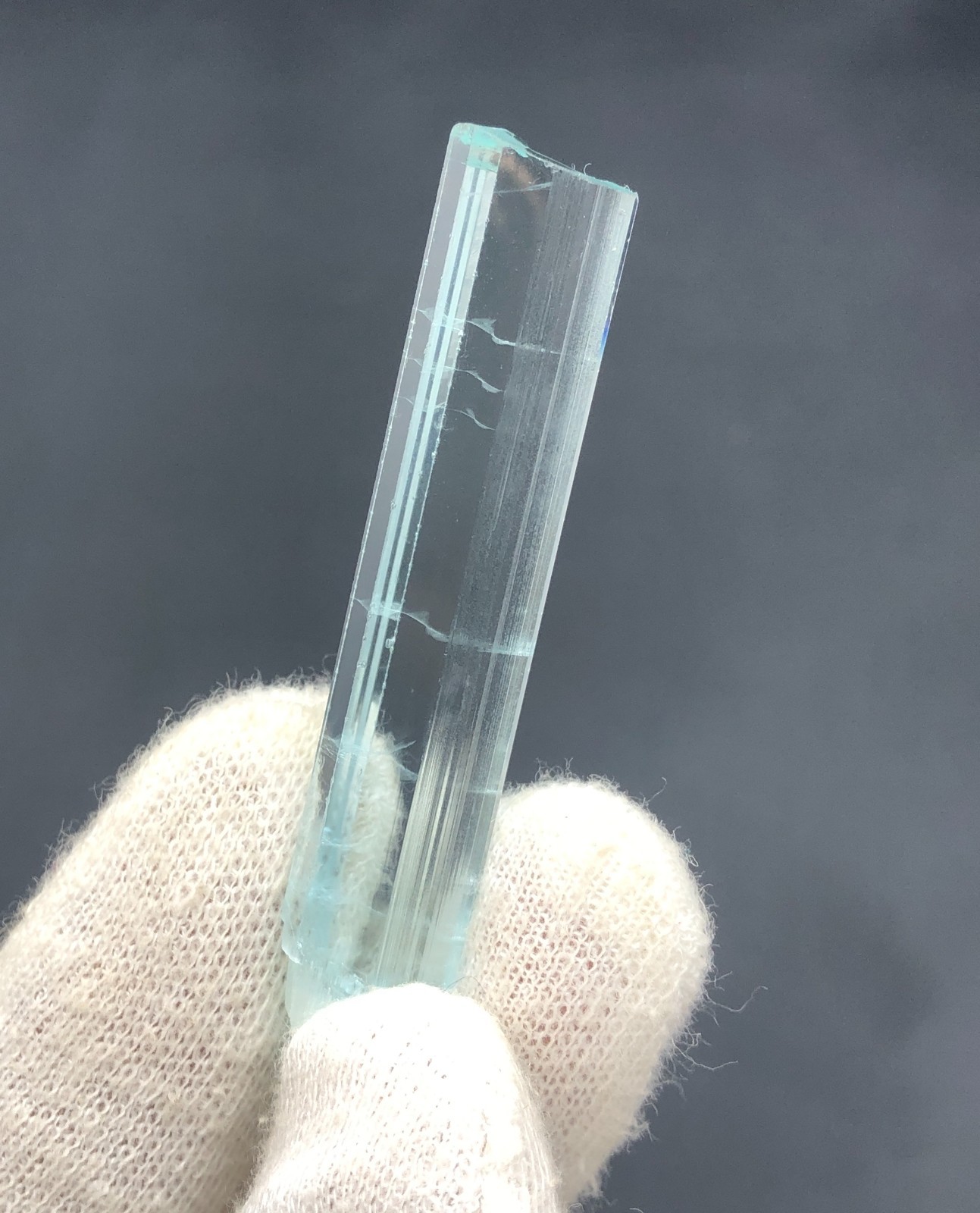 Natural Stunning Eye Clean Piece of Blue Aquamarine 62 Carat’s Crystal