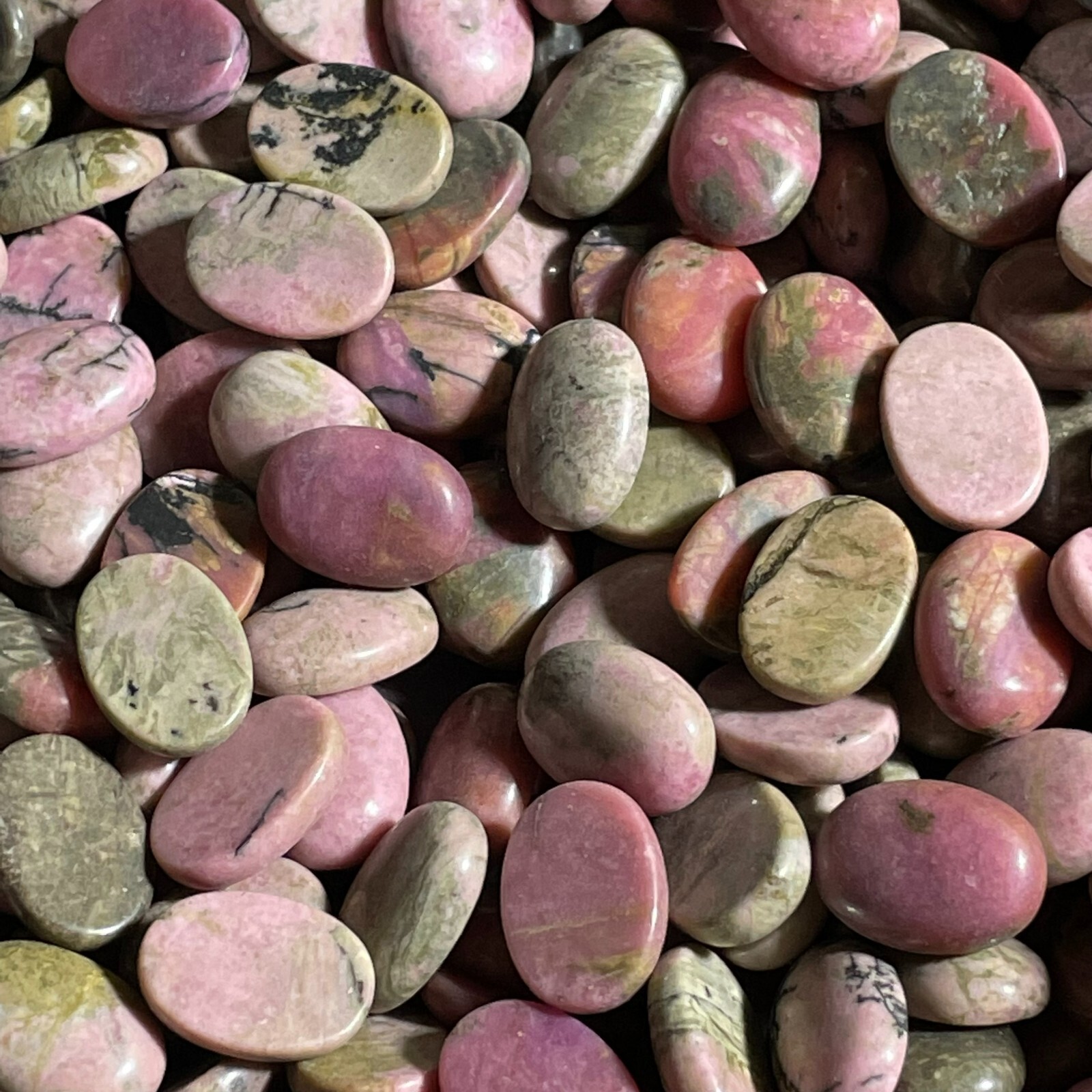 10pcs 18mm Natural Rhodonite Quartz crystal Oval Cabochon Loose Gem stone random