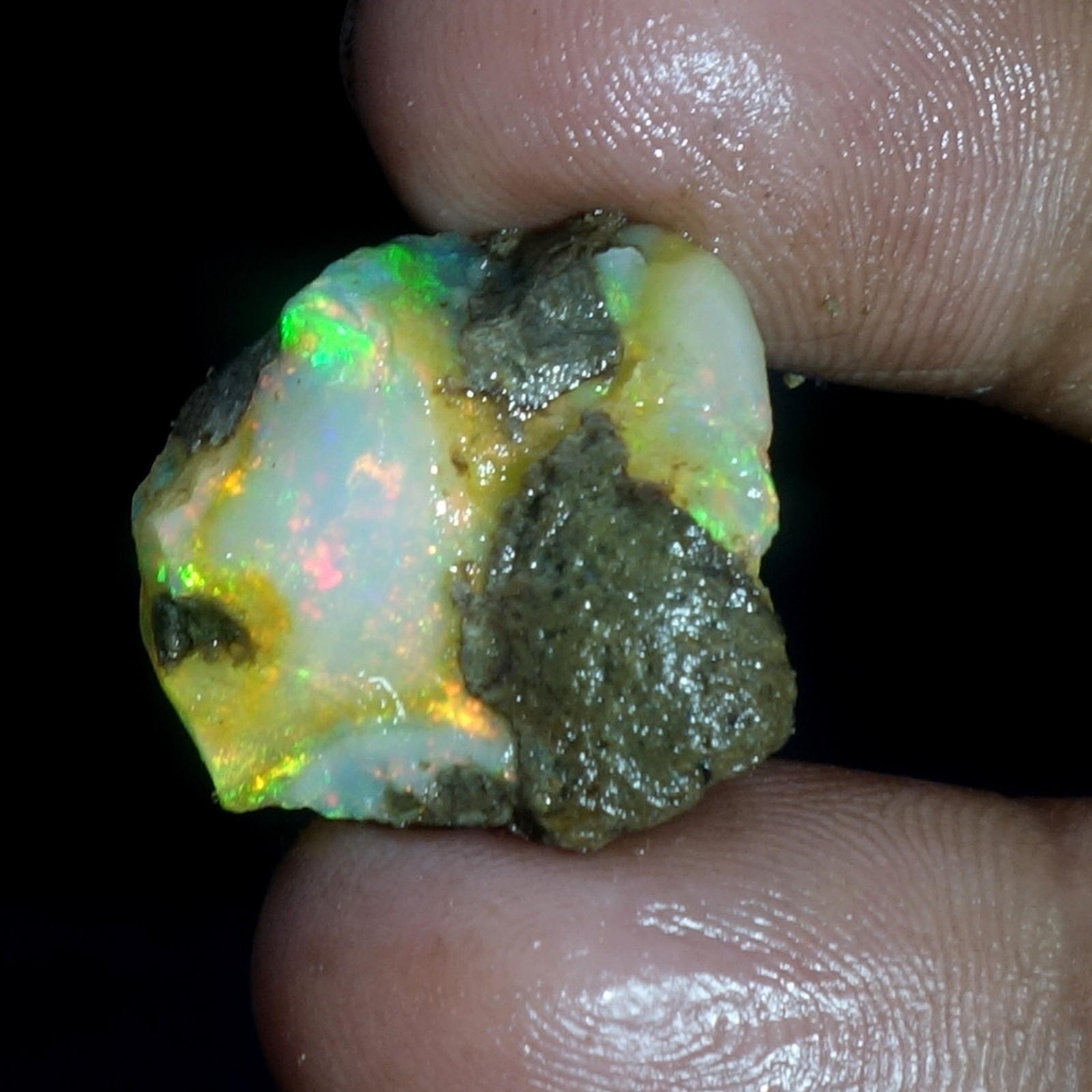 AA+ Ethiopian Oli Opal Rough Entreated Welo Opal Multi Fire Color Flash 23.80Cts