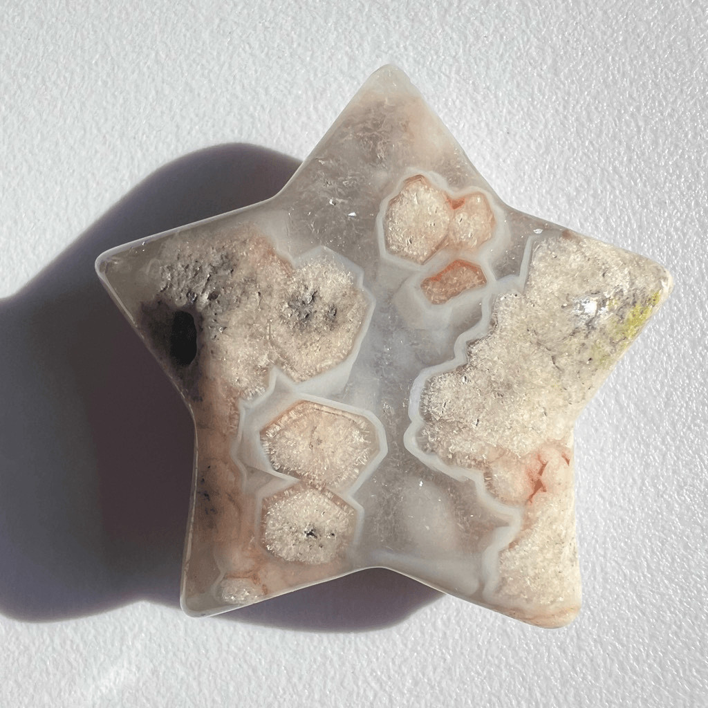Flower Agate Star Carving