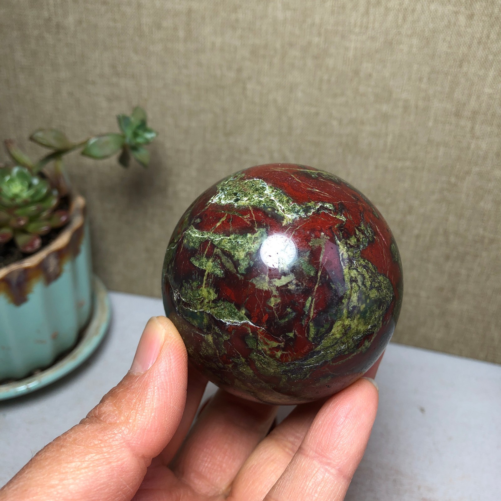 60mm Natural Dragon blood stone quartz crystal sphere ball healing 348g A4050