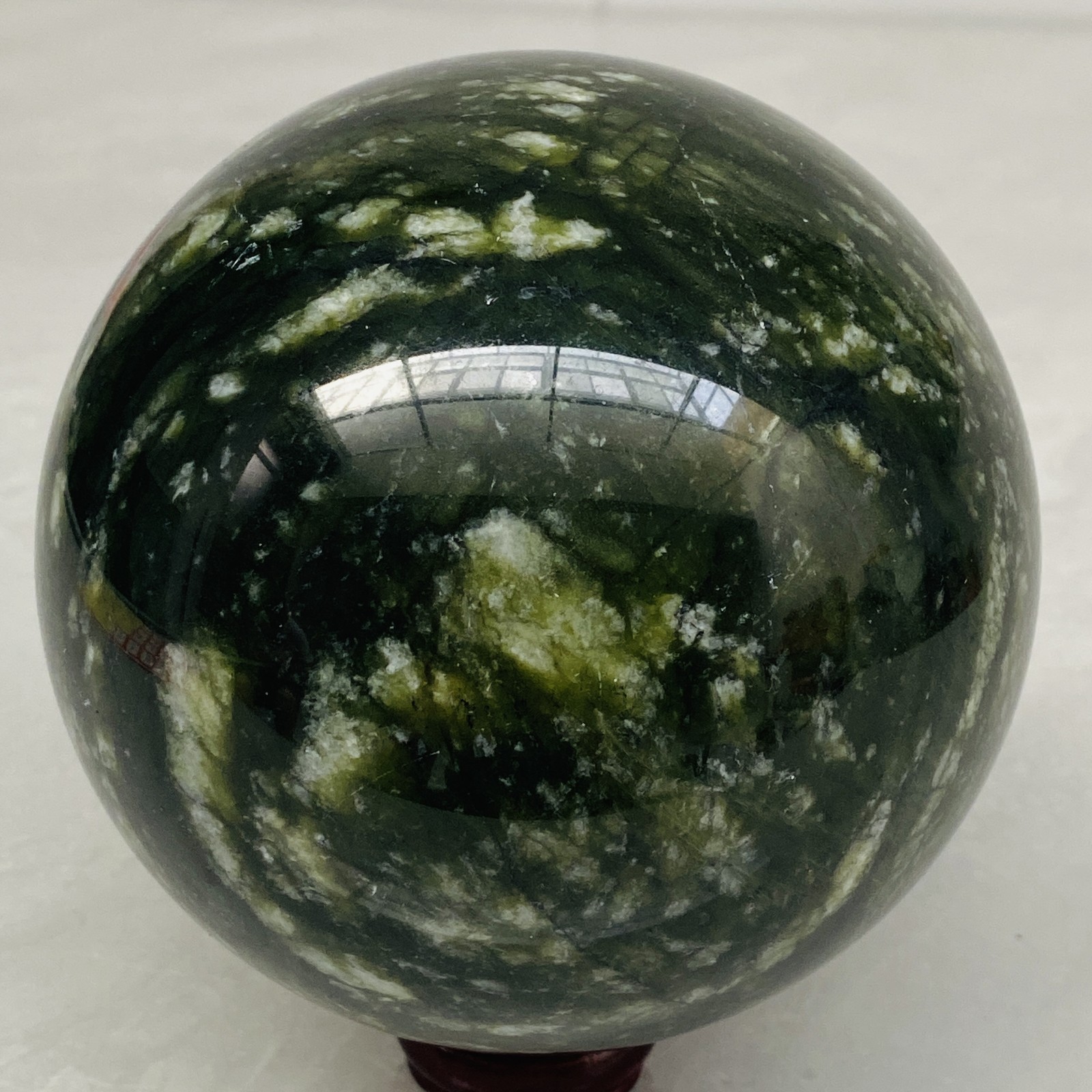 Natural Southern Jade Sphere Green Serpentine Crystal Ball Healing 2060g 4.54LB