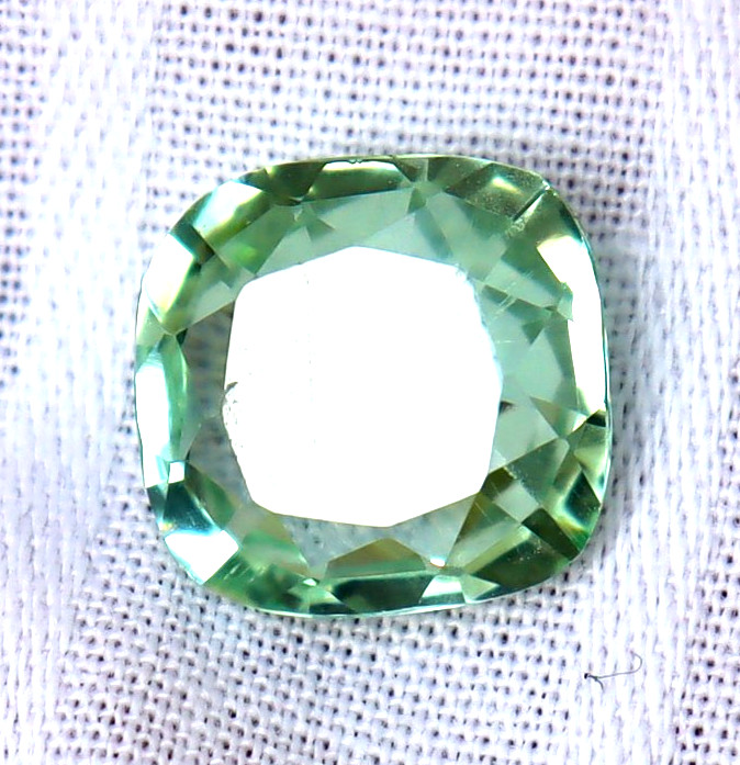 Natural Green Sapphire 4.05 Ct Cushion Cut Certified Loose Gemstone