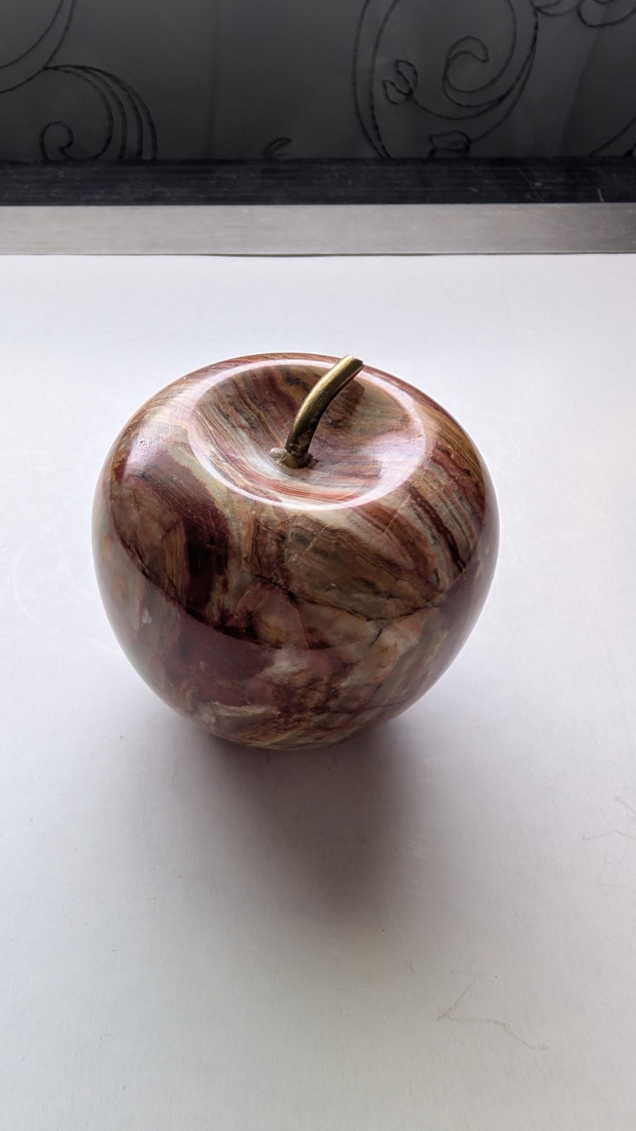 Vintage Carved Banded Onyx Marble Apple Brass Stem Paperweight MCM Teacher