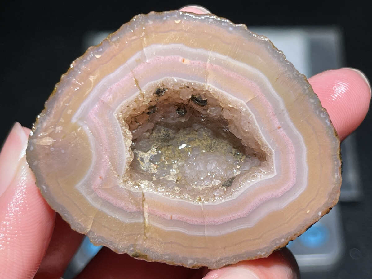 1Pair China Agate Hebei xuanhua natural Crystal Geodes collectible 138g D111