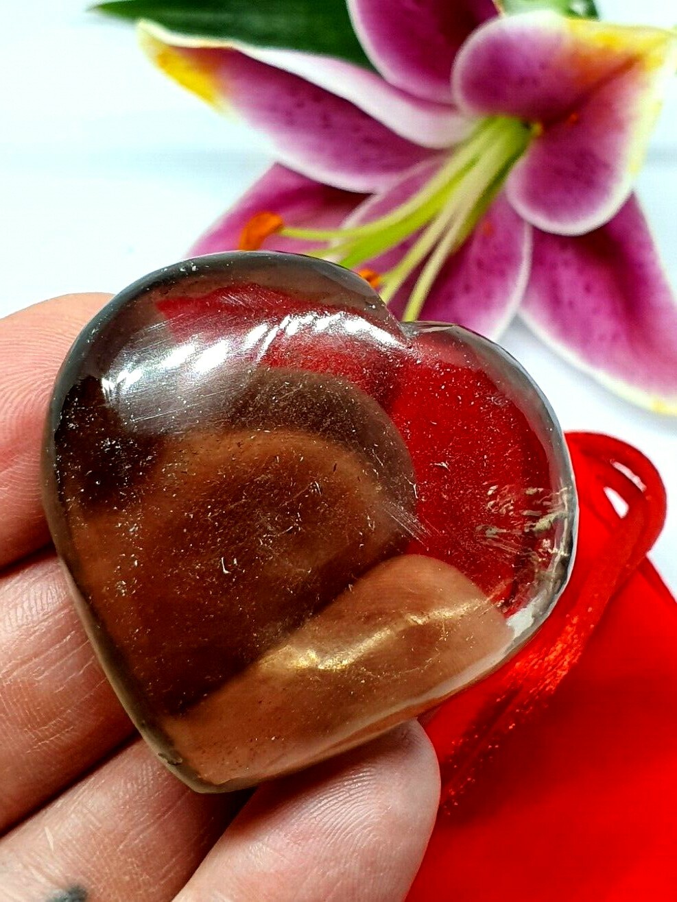 Smoky Quartz Heart Carving Real Crystal Protective Energy 70g 5 x 5 x 2 cm s2
