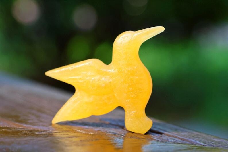 1.6” Quartz crystal Hummingbird Hand Carved Natural Reiki Crystal decor gift 1x