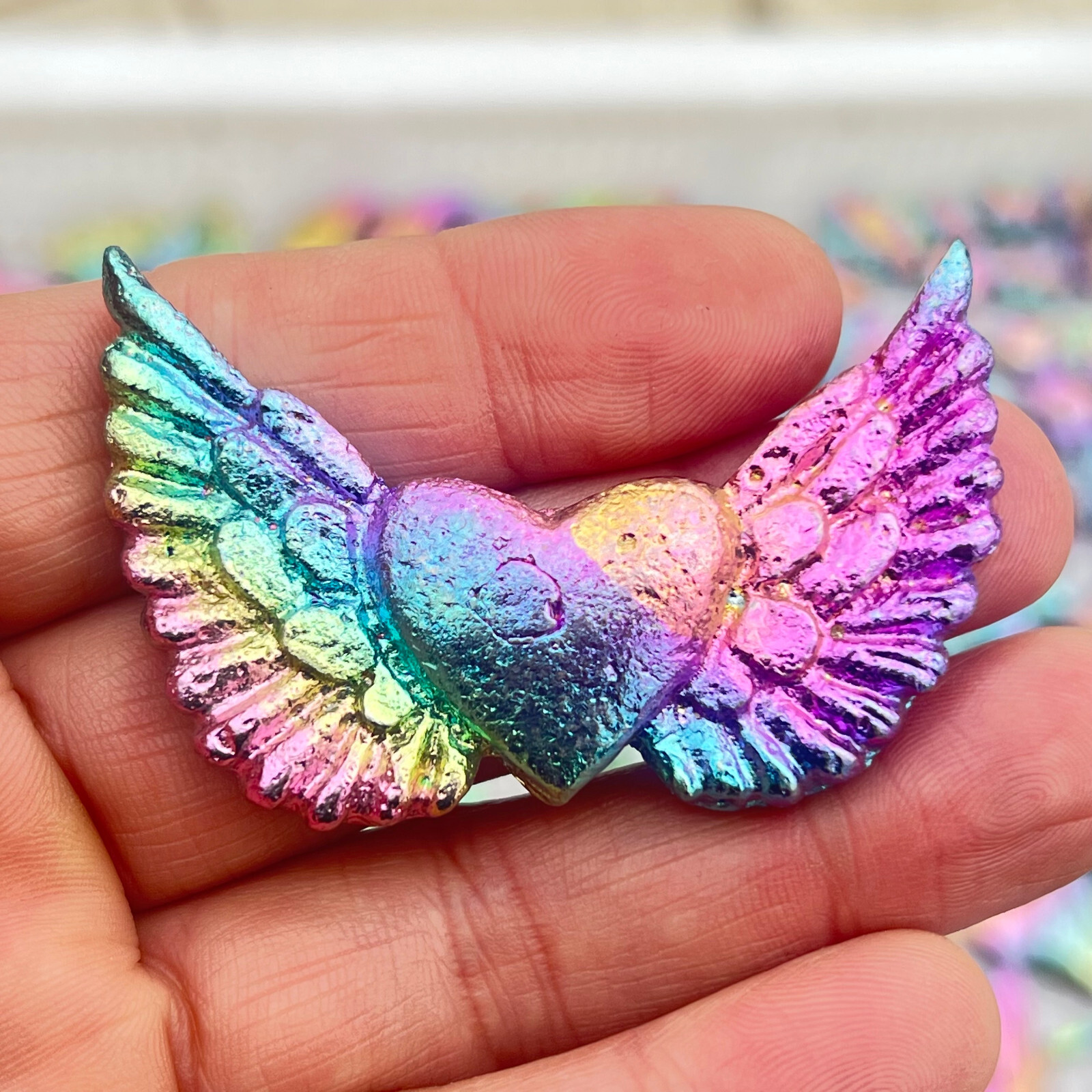 2 ” Natural Bismuth Quartz Hand Carved Love wing Crystal Healing Reiki 1pc