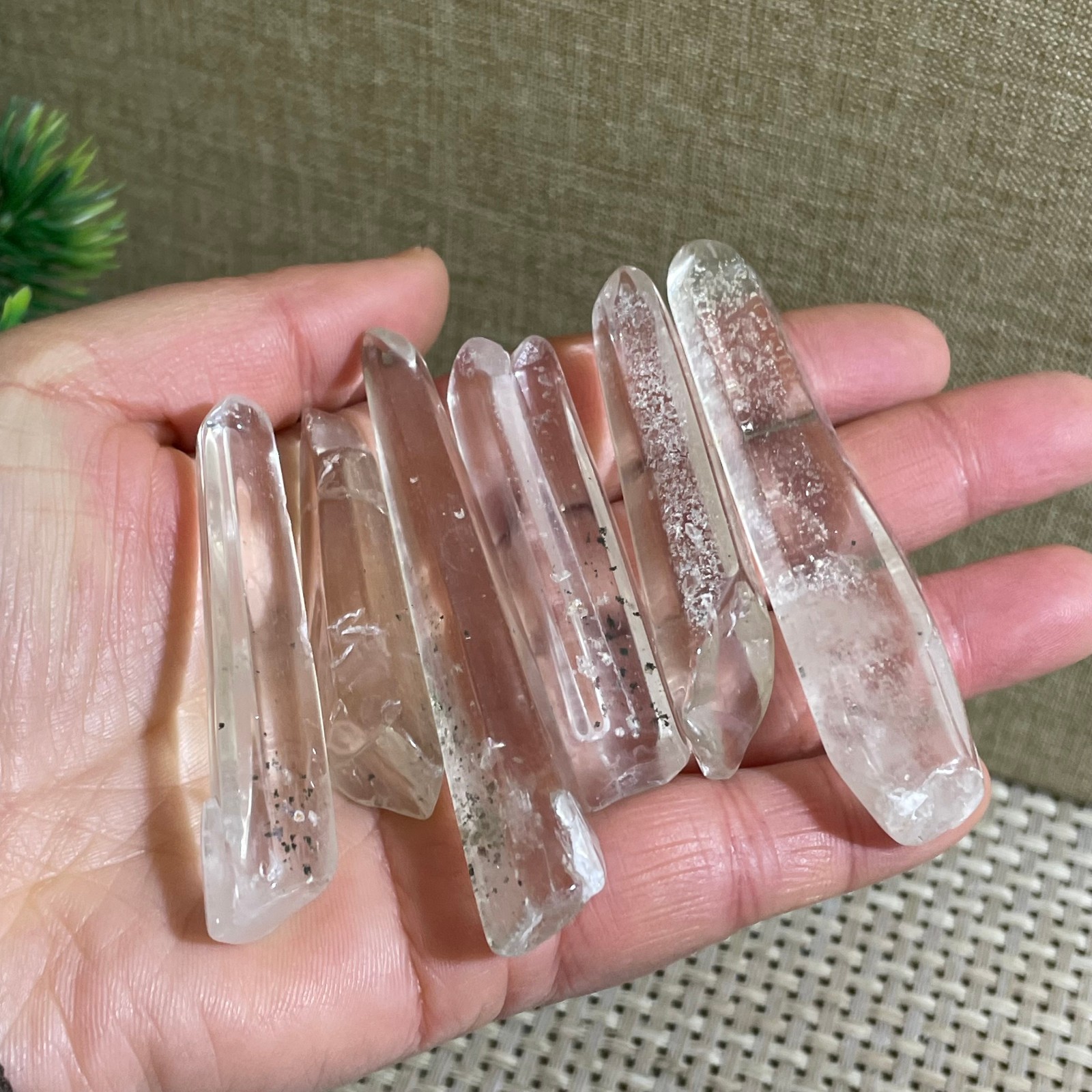 88g 6pcs Natural Crystal Quartz Single Point wand Rough Original Specimens