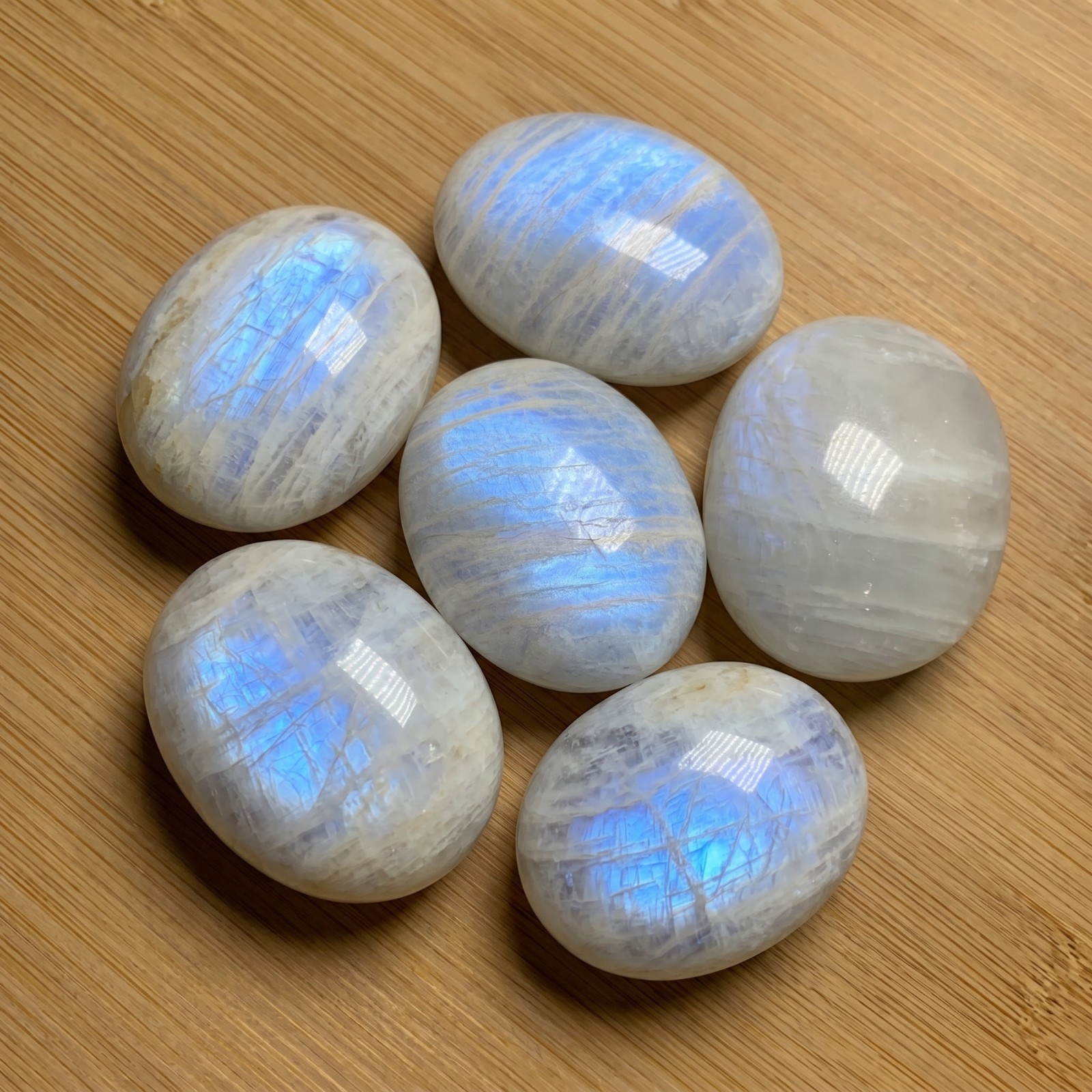 Moonstone Palm Stone 5-8cm Natural Blue Flash Healing Crystal