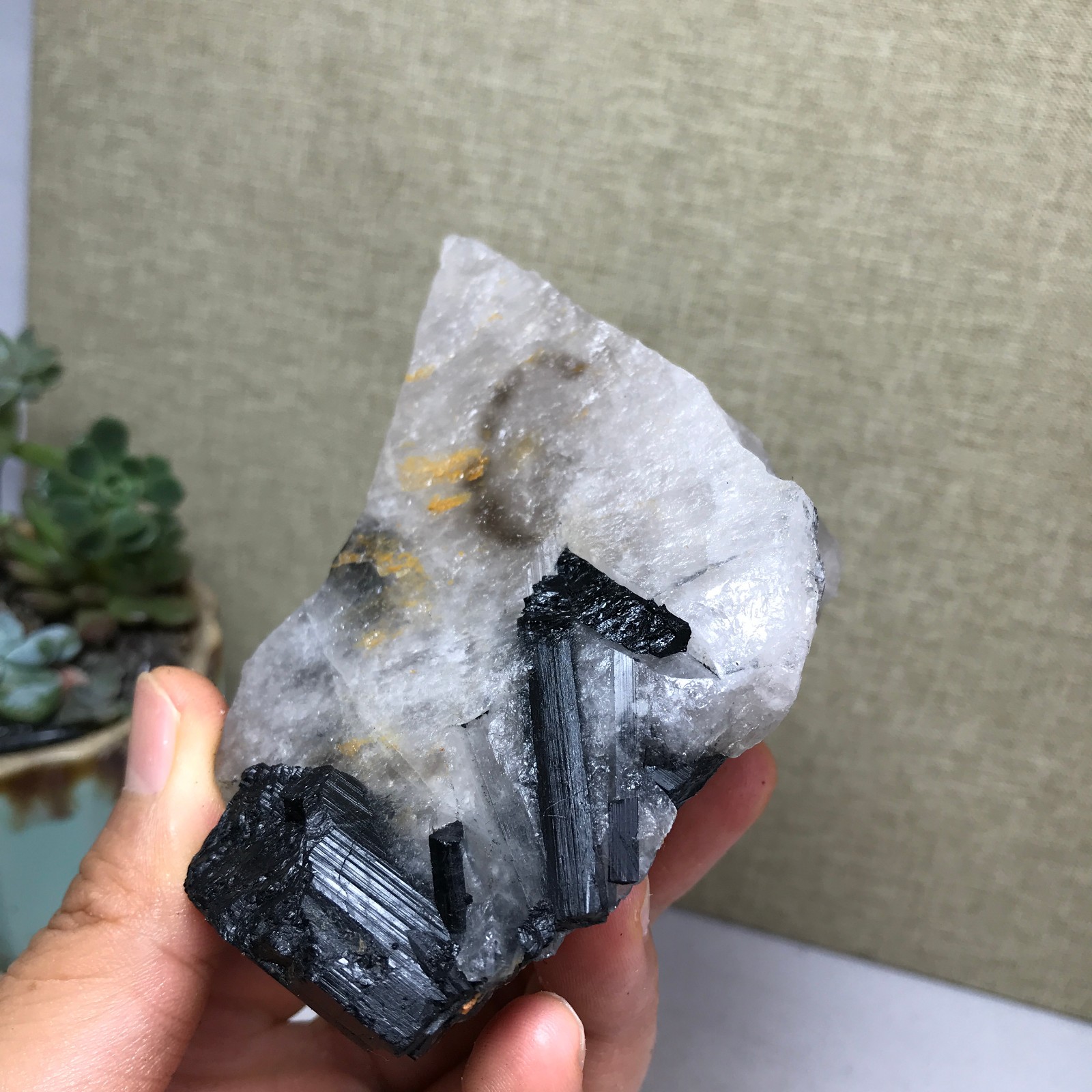 290g Natural tourmaline Crystal paragenesis gemstone original Specimen A4987