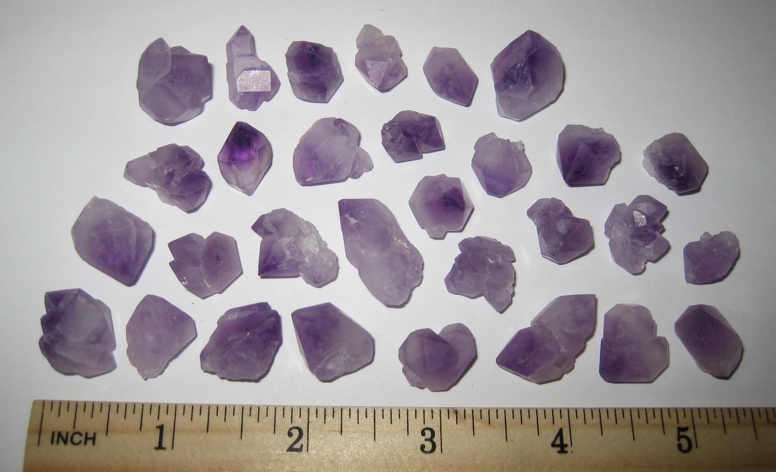 30 SMALL NATURAL ROUGH 0.5″- 0.75″ LIGHT PURPLE AMETHYST CRYSTALS ~ 73.3g *6