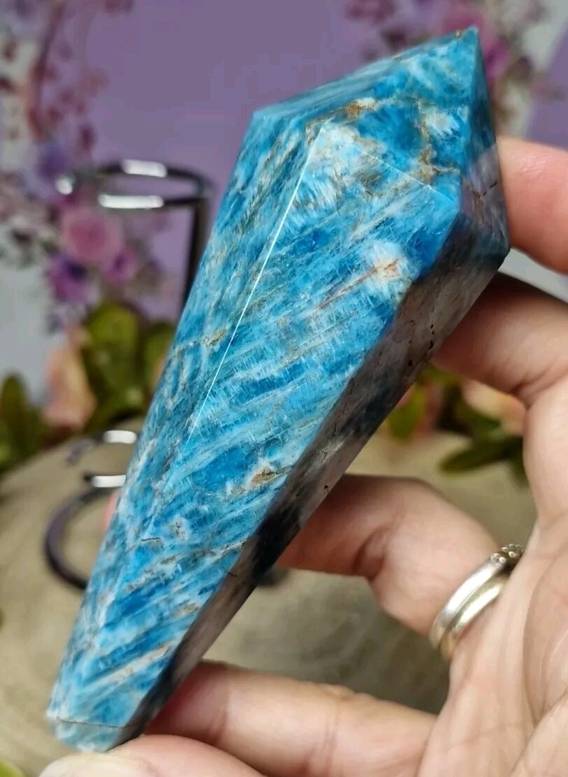 High Quality Brazillian Blue Green Apatite Crystal Point Wand 110mm 158g & Stand