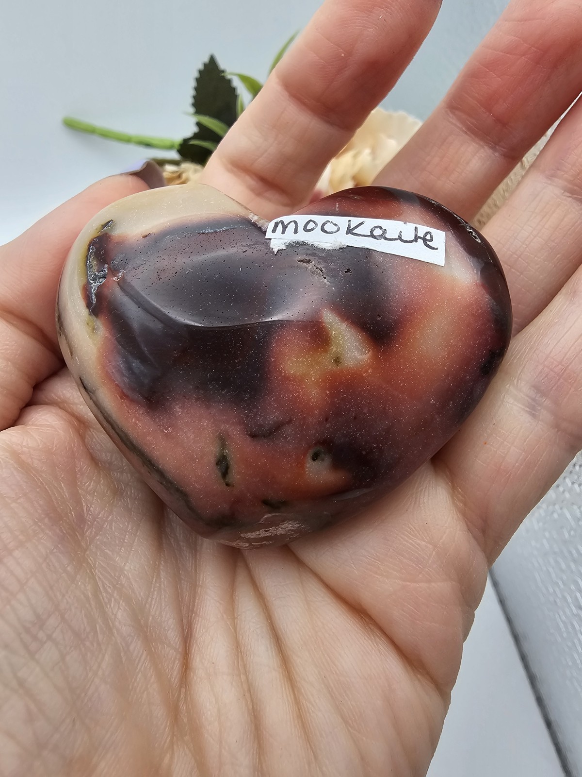 ✨️SALE✨️ Red Multicolored Mookaite Crystal Carved Heart Palm 5.8cm 103g Jasper