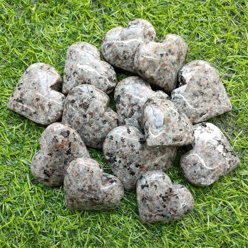 Natural Yooperlite Heart Tumbled Stone UV Light Glow Reactive Sodalite Gemstone