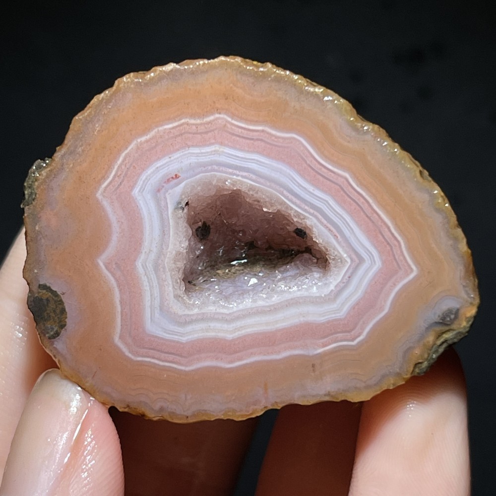 Half Rough Agate ore crystal Achat Nodule Chinese bloody battle Agate 39g D755