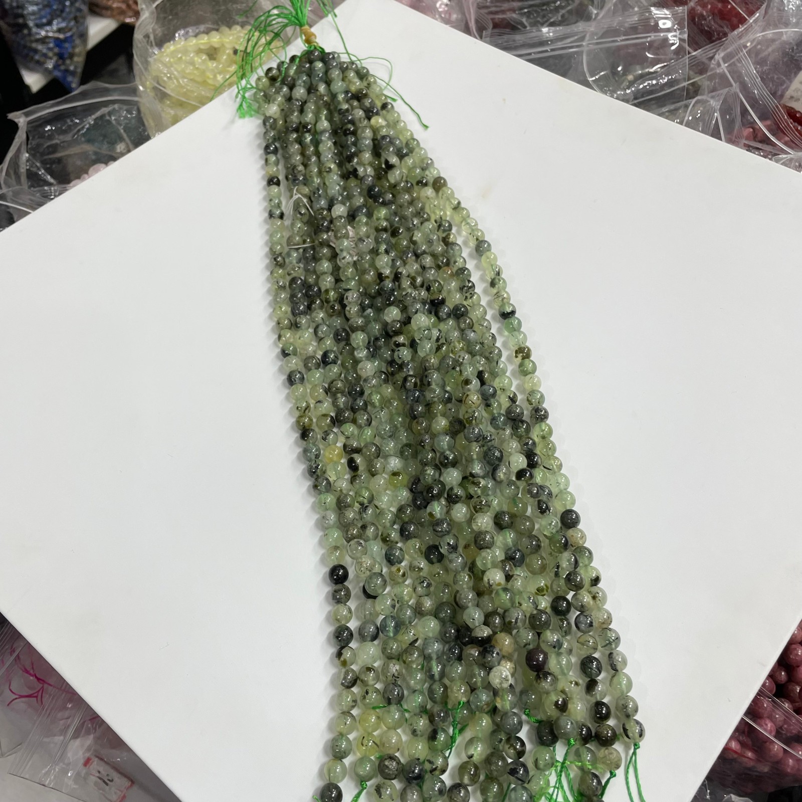 8mm Green agate round bead crystal string, 1 strand #20