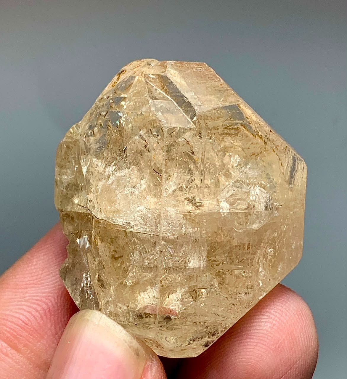 Top Quality Topaz Crystal from Pakistan 152 Carat