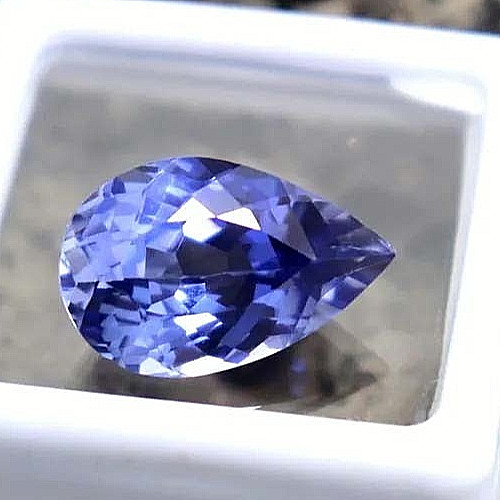 9 CT Natural Pear Cut Blue Sapphire GGI Certified Loose Gemstone