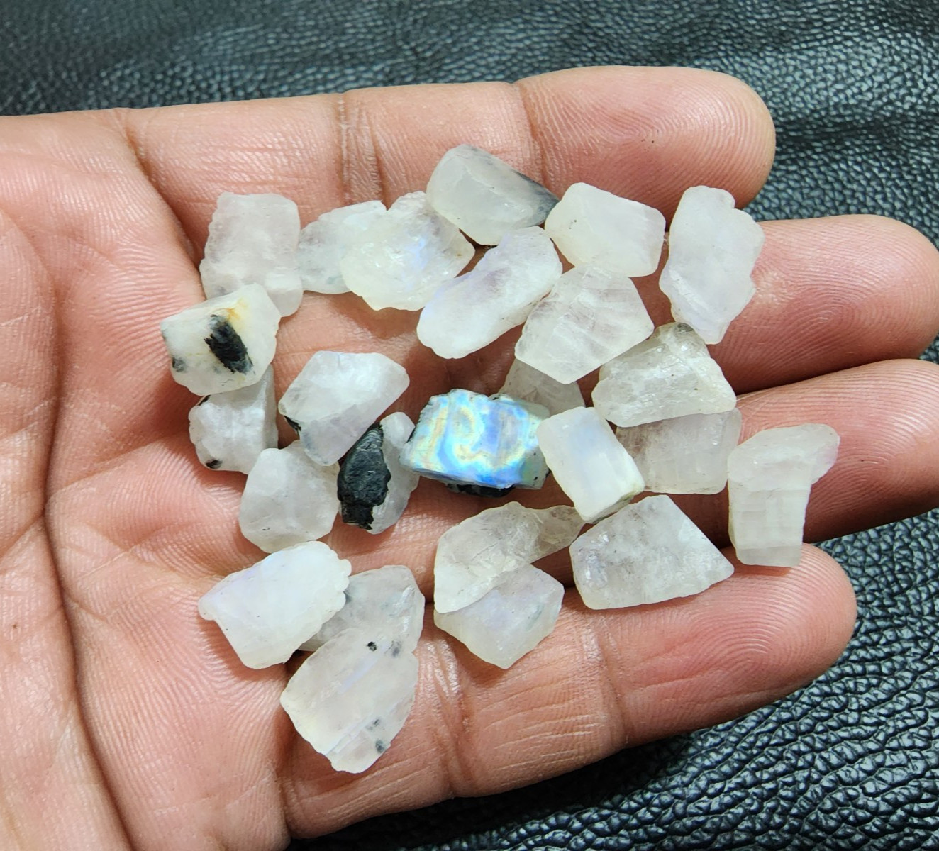 Raw White Rainbow Moonstone Rough 25 Pcs 11-15mm Natural Healing Crystals