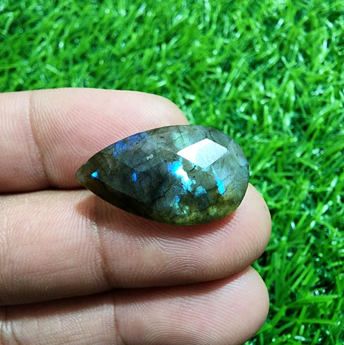 Lovely A+ Labradorite Checker Cut Faceted Pear Shape 18 Crt Gemstone For Jewelry