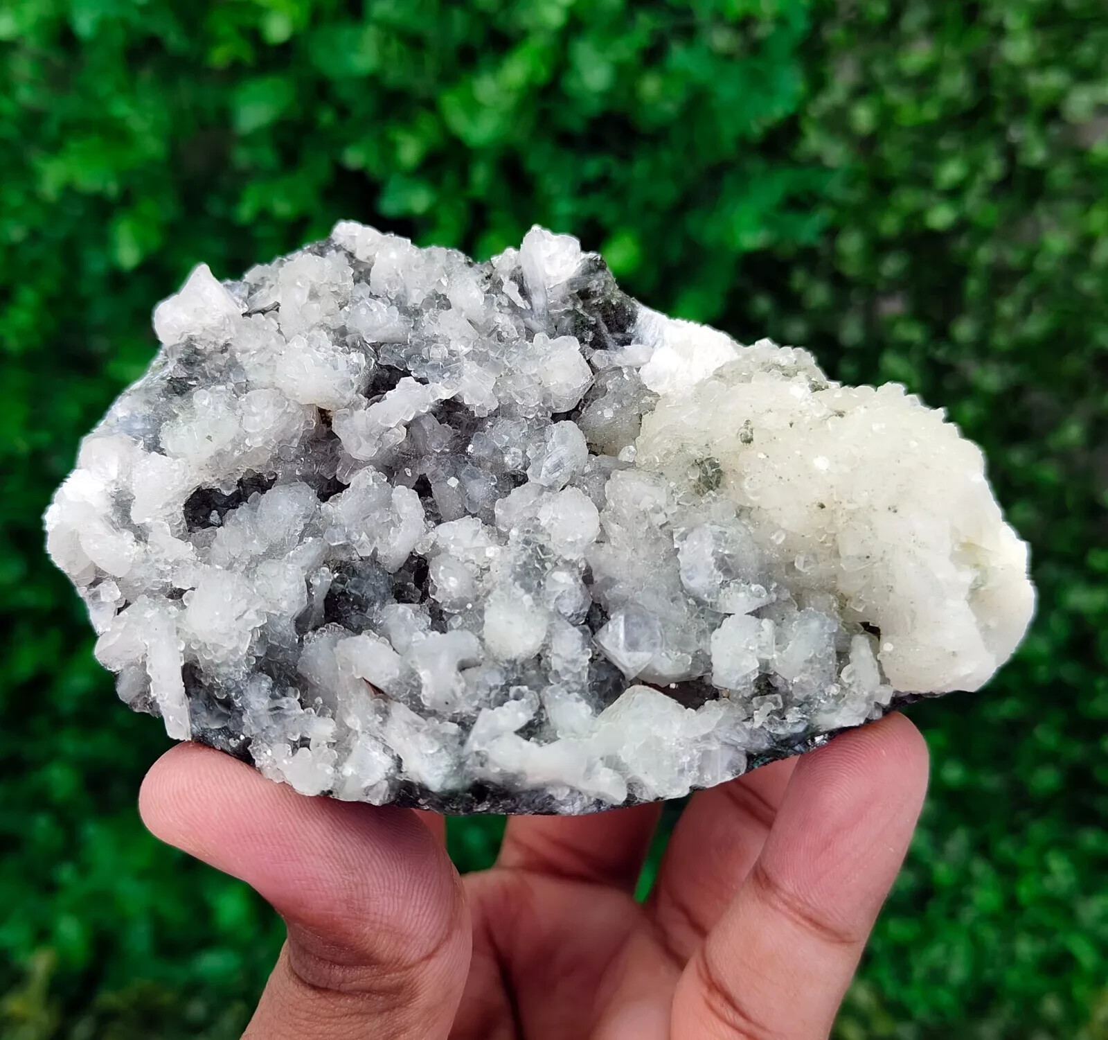 205g Natural Stilbite and Apophyllite on Base Mineral Specimen
