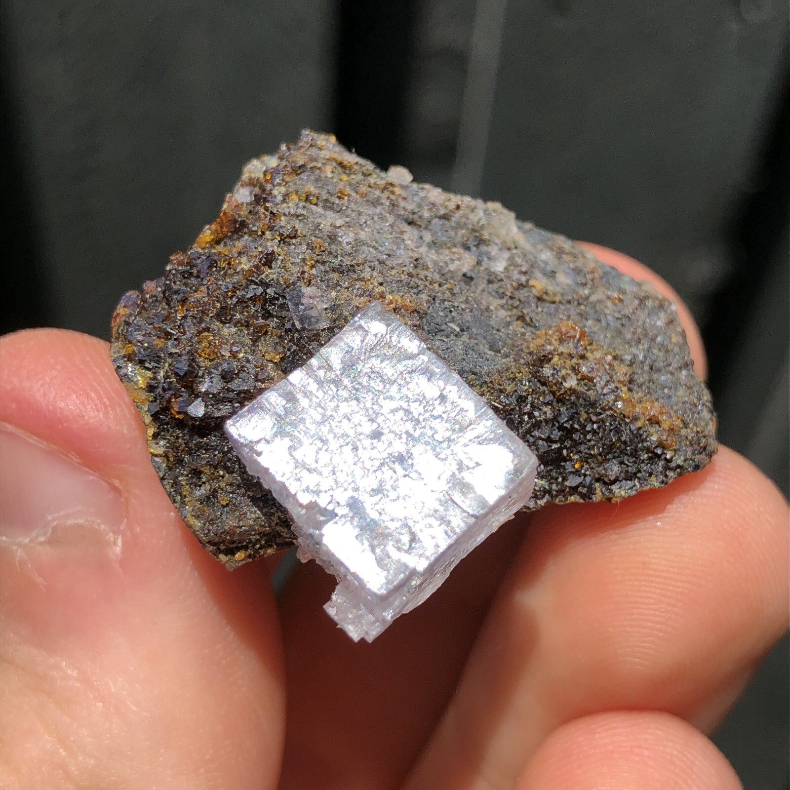 3.5cm Blue Fluorite on Sphalerite from Annabel Lee Mine, Illinois, USA
