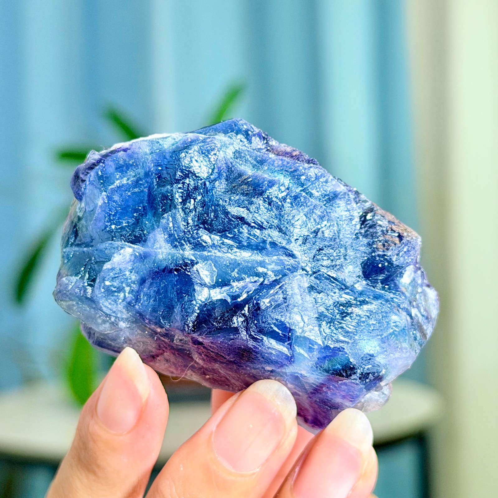 156G Rare transparent purple cubic fluorite mineral crystal sample/China