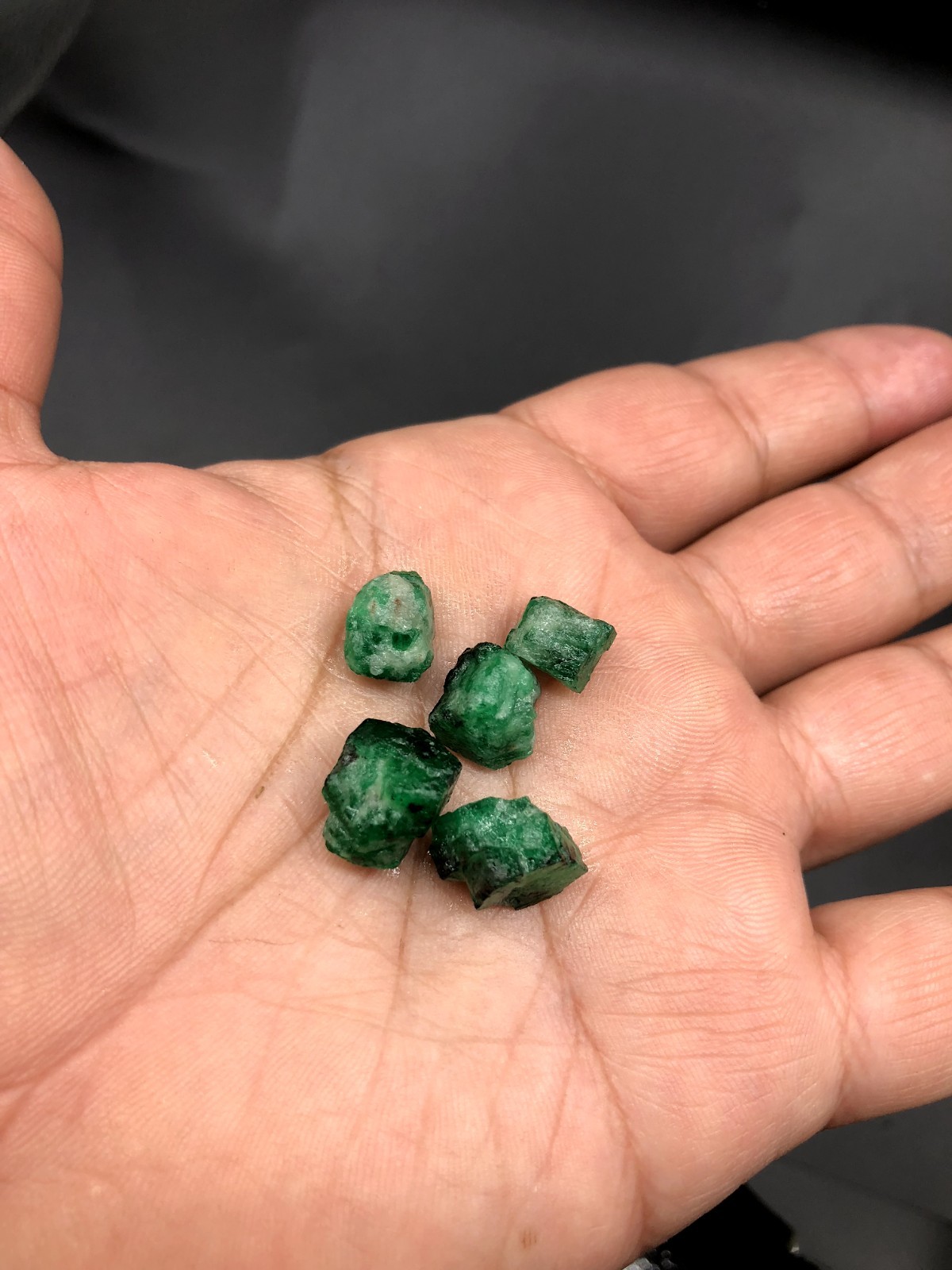 Natural Emerald Mine-Mud Rough Crystal Oiled For Colour Enhancement 37.25 Ct.3