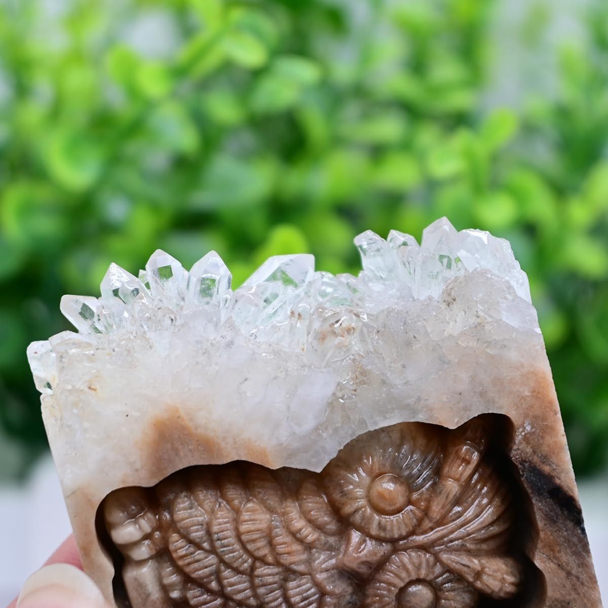 Self-Standing Natural Clear Irregular Cluster Owl Crystal Statue Quartz Sculptur