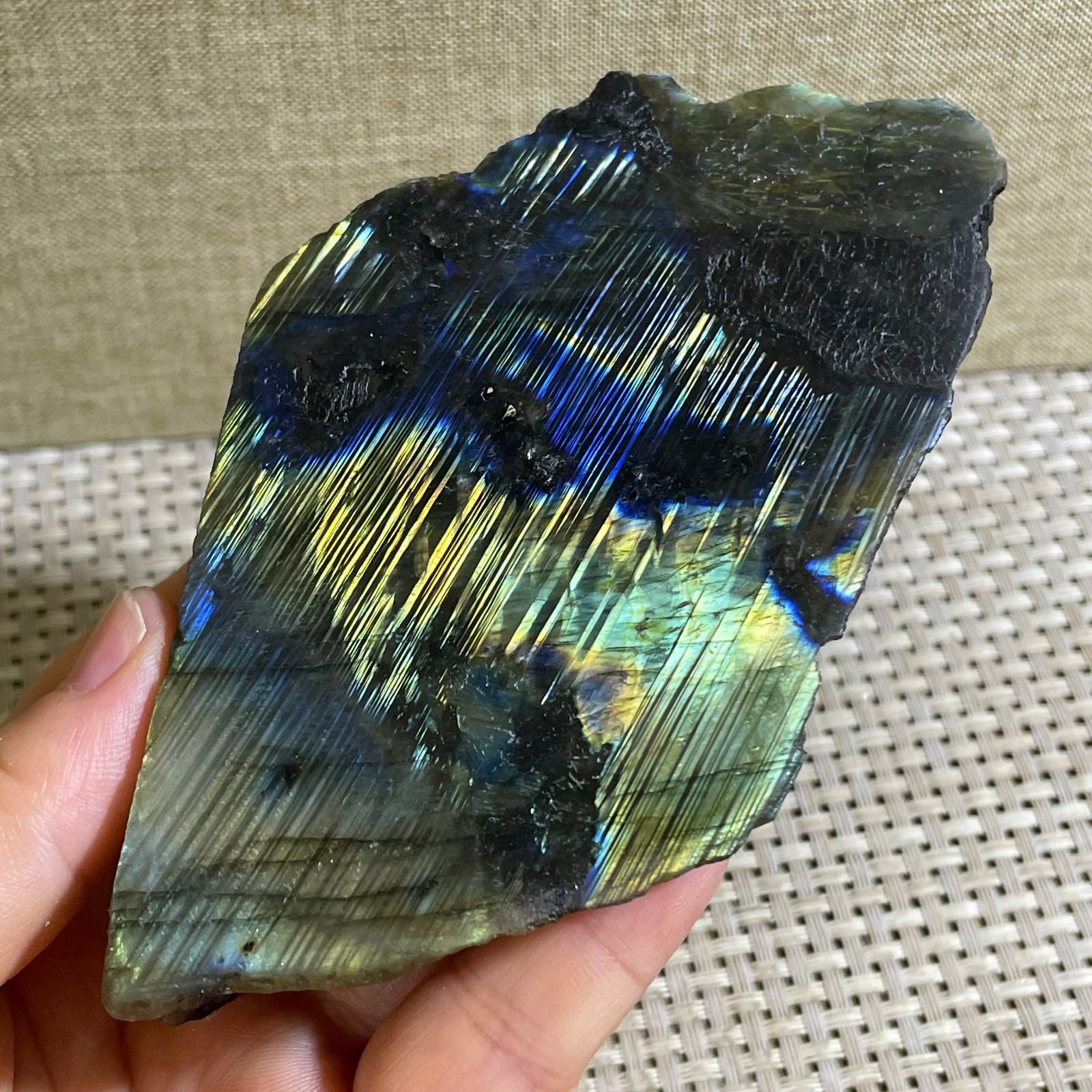 290g Natural multicolor labradorite crystal original stone specimens