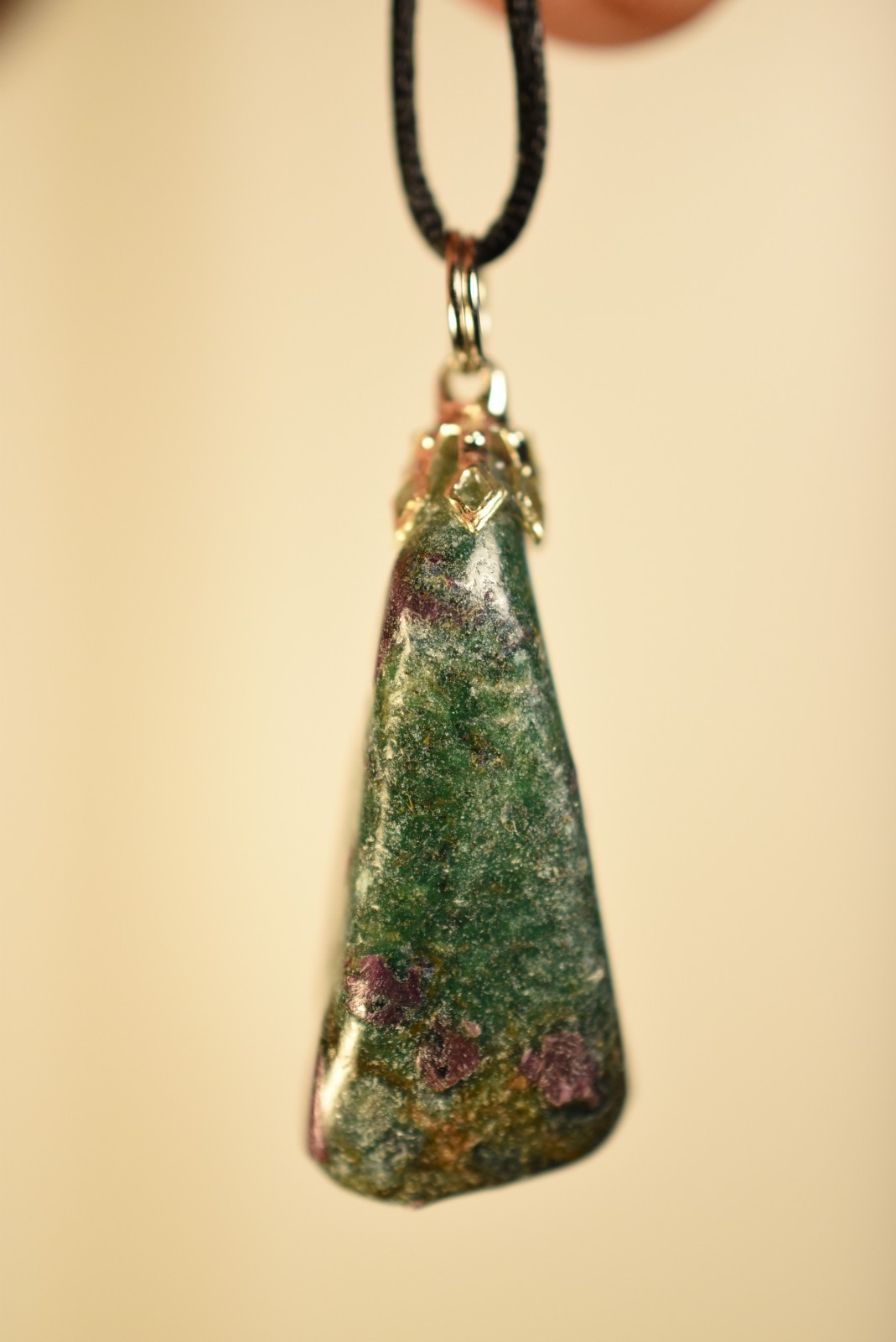 *RUBY FUCHSITE* Pendant 3.5cm 8.5g +Cord Natural Stone Australian Made