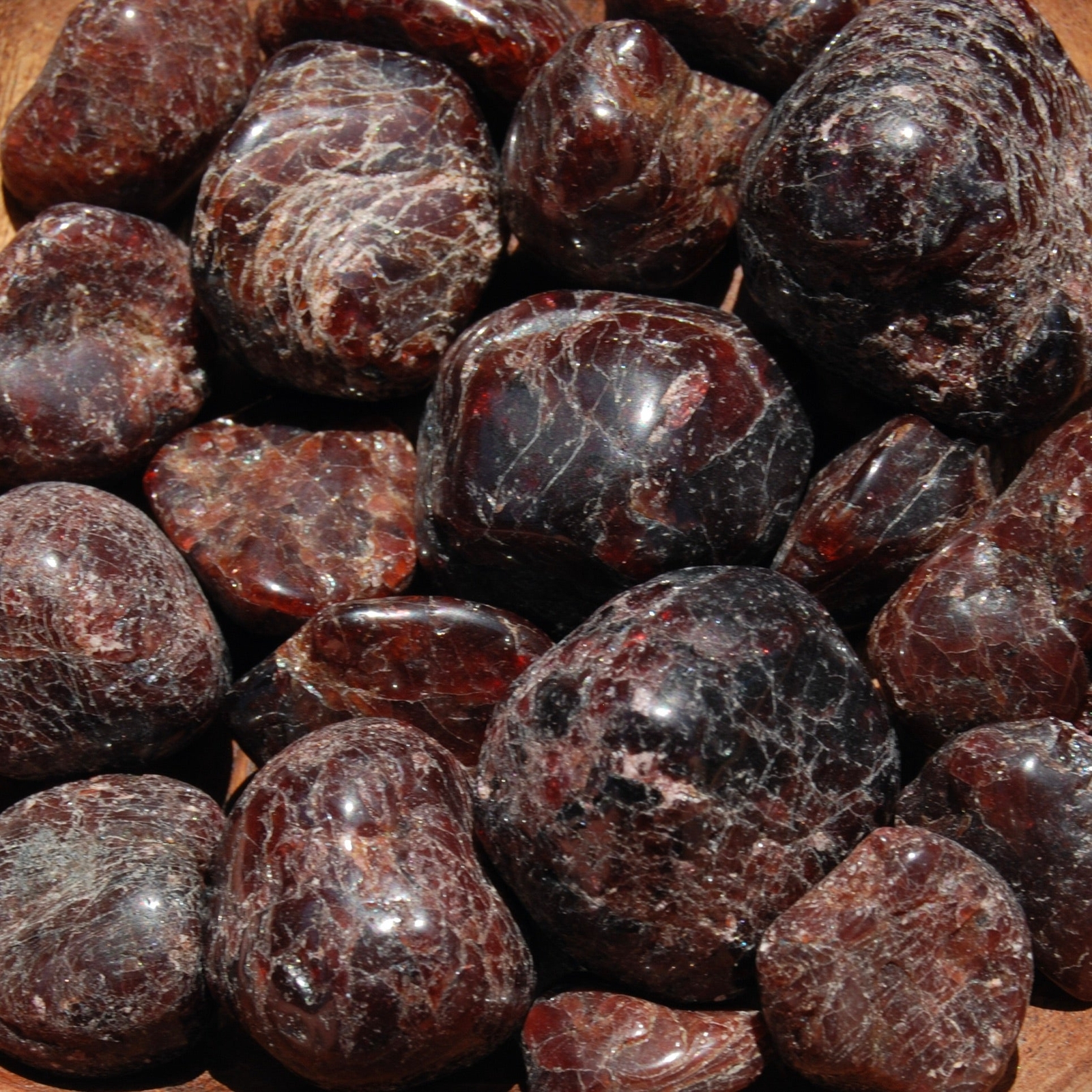 Garnet Crystal Tumbled Stones, India