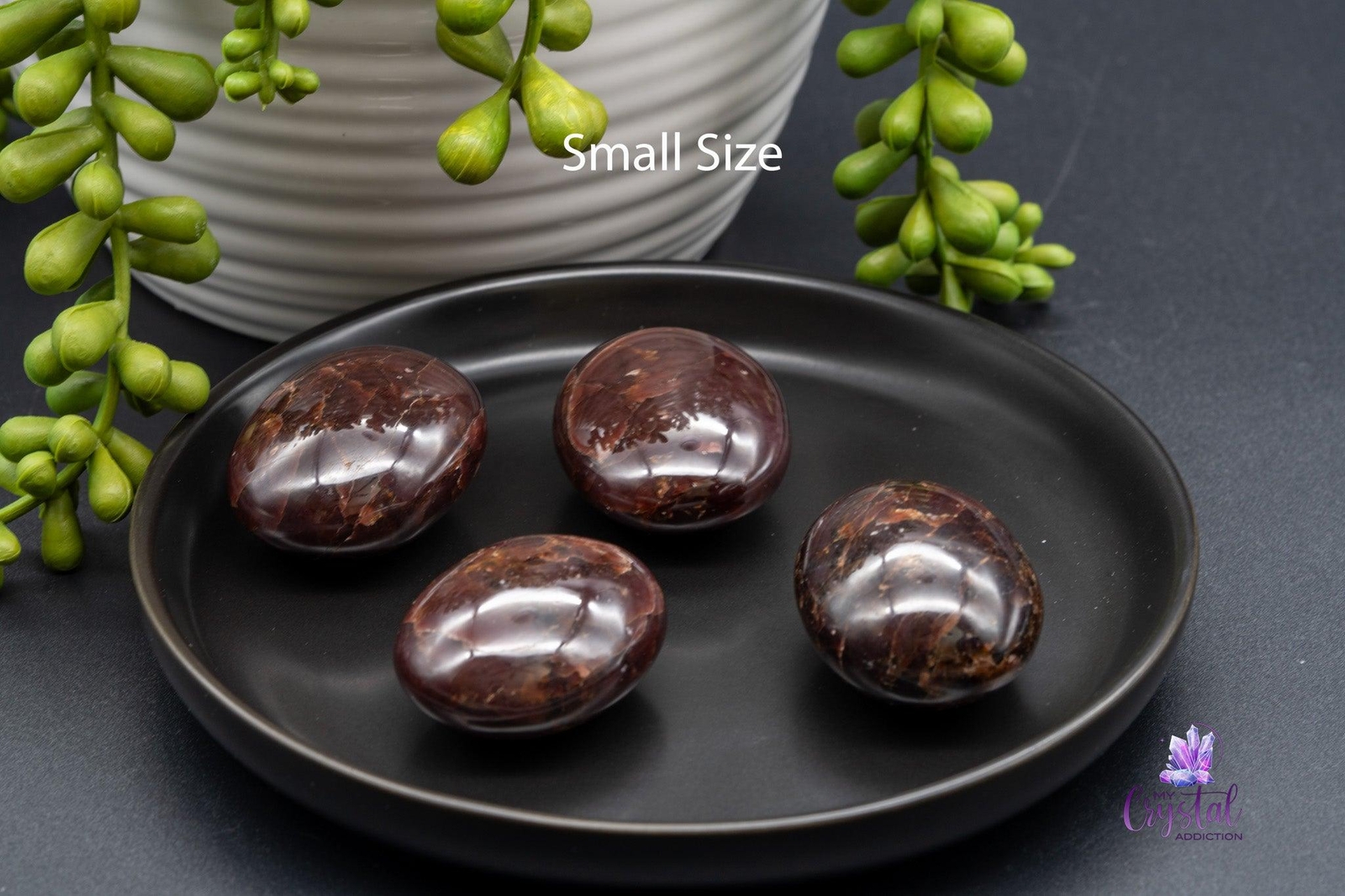 Red Star Garnet Palmstone