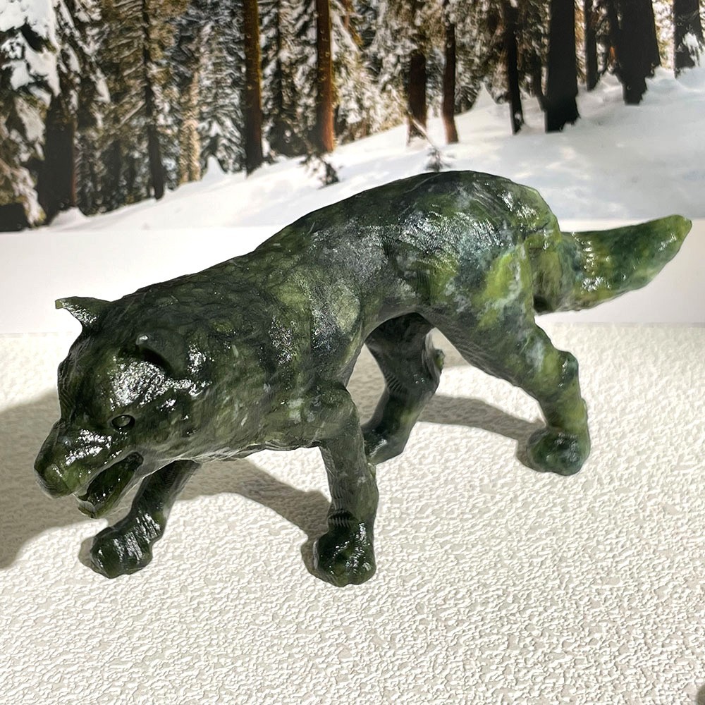 Natural Serpentine Green Jade Carved Wolf Crystal Animal Figurine Statue 130g
