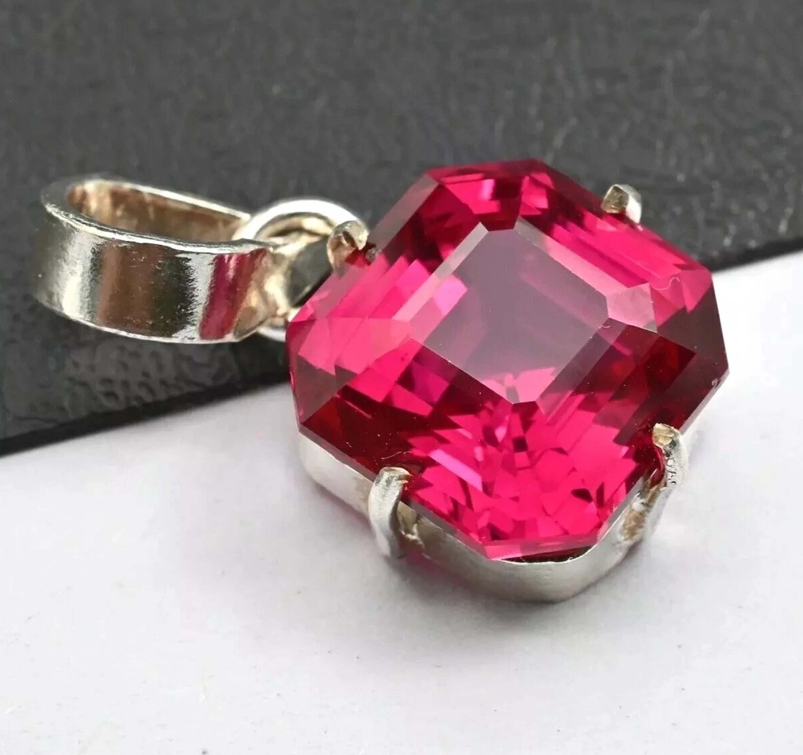 50 Ct Natural Padparadscha Sapphire Pendant Asscher Shape 925 Silver IGL 6JDA