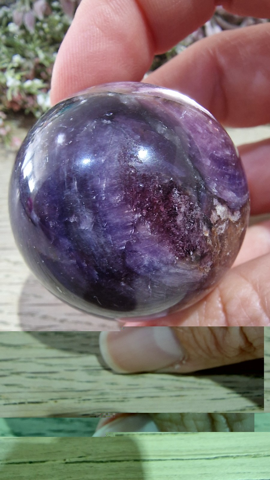 Purple Mica Crystal Sphere Strong Flash Free Holder 101g 40.6mm