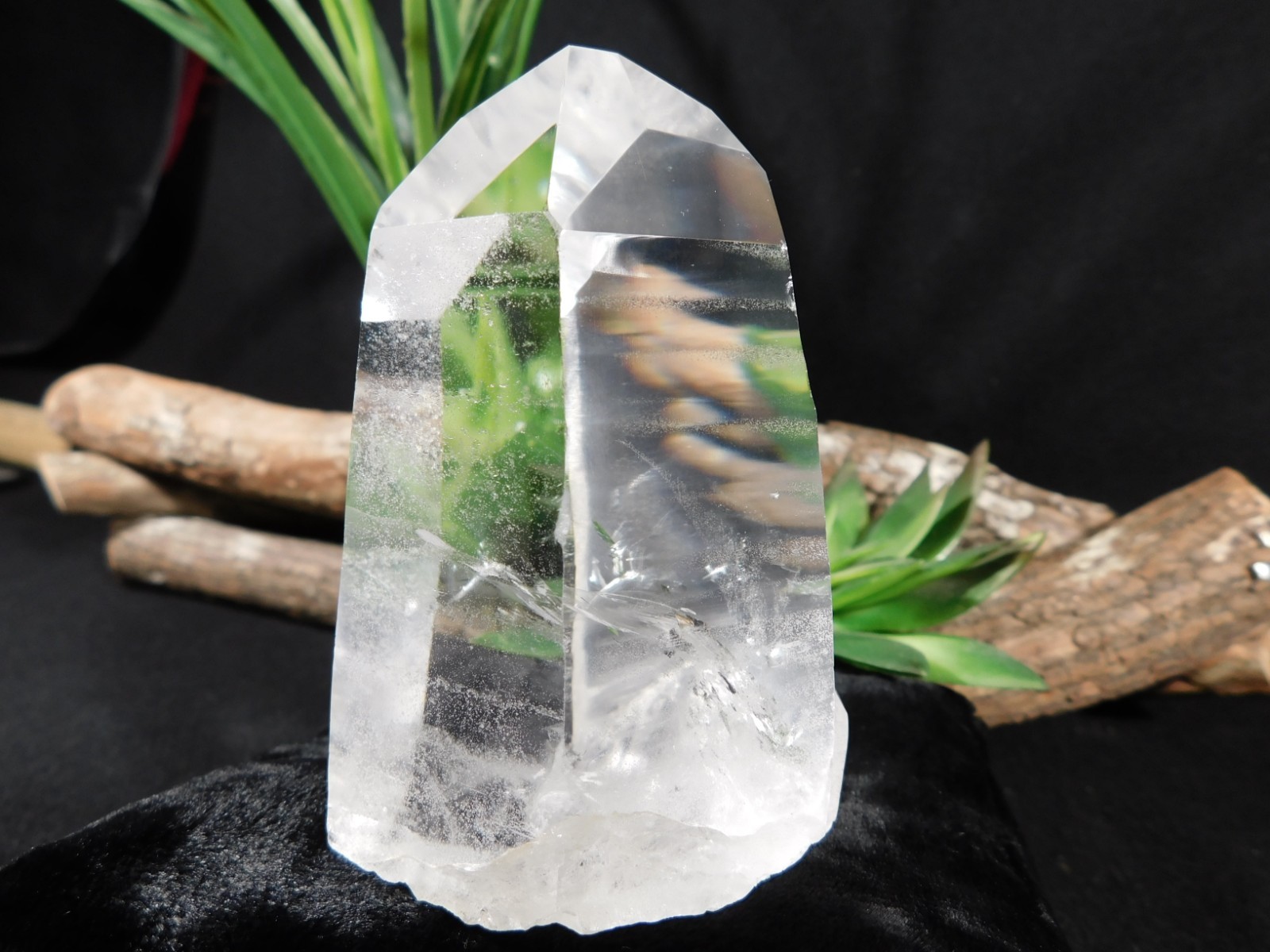LARGER! SUPER Translucent LEMURIAN Quartz Crystal From Brazil 303gr
