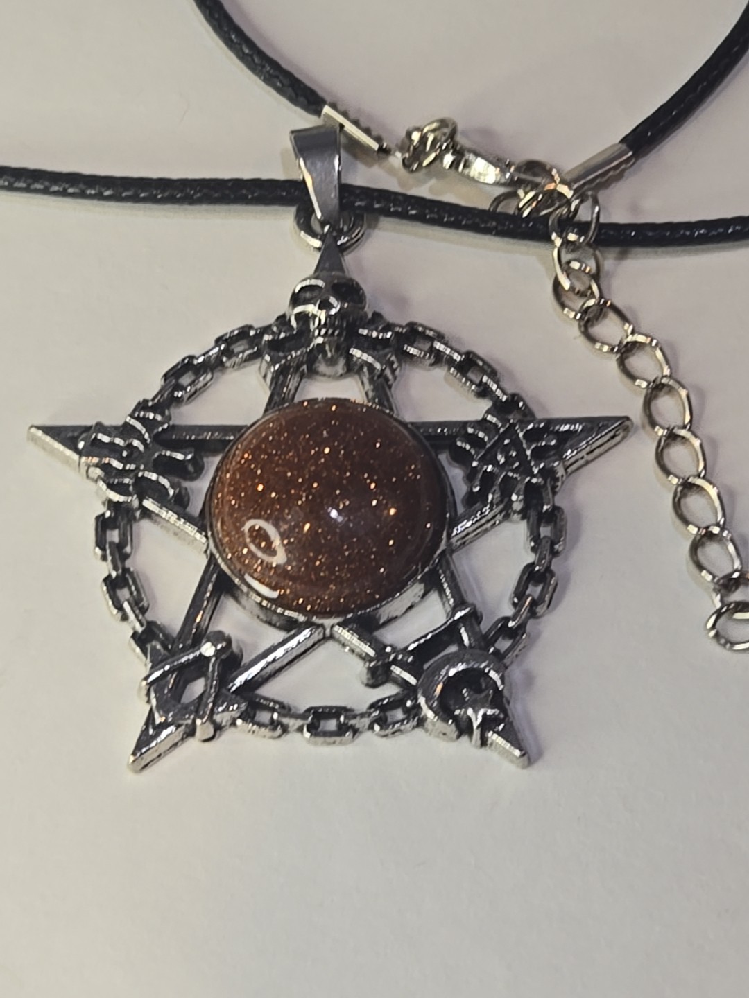 Gold Fleck Sand Gem 5 Pointed Skull And Moon Pendant Alloy Rope Neckla E