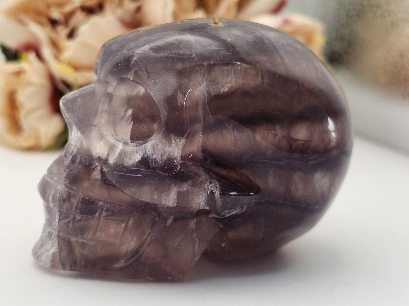 ✨️SALE✨️ Rainbow Fluorite Skull Crystal Carving 420g 5.3 x 7 x 4.7cm purple