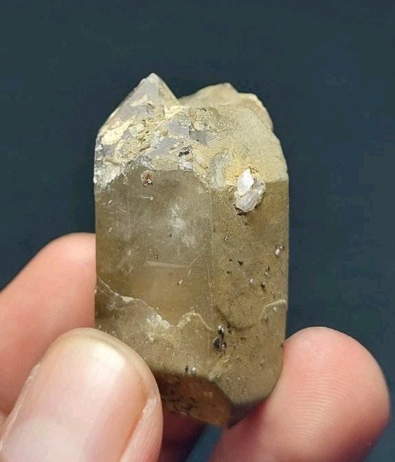 35 Grams Aesthetic Quartz Crystal Mineral Specimen Skardu PAKISTAN
