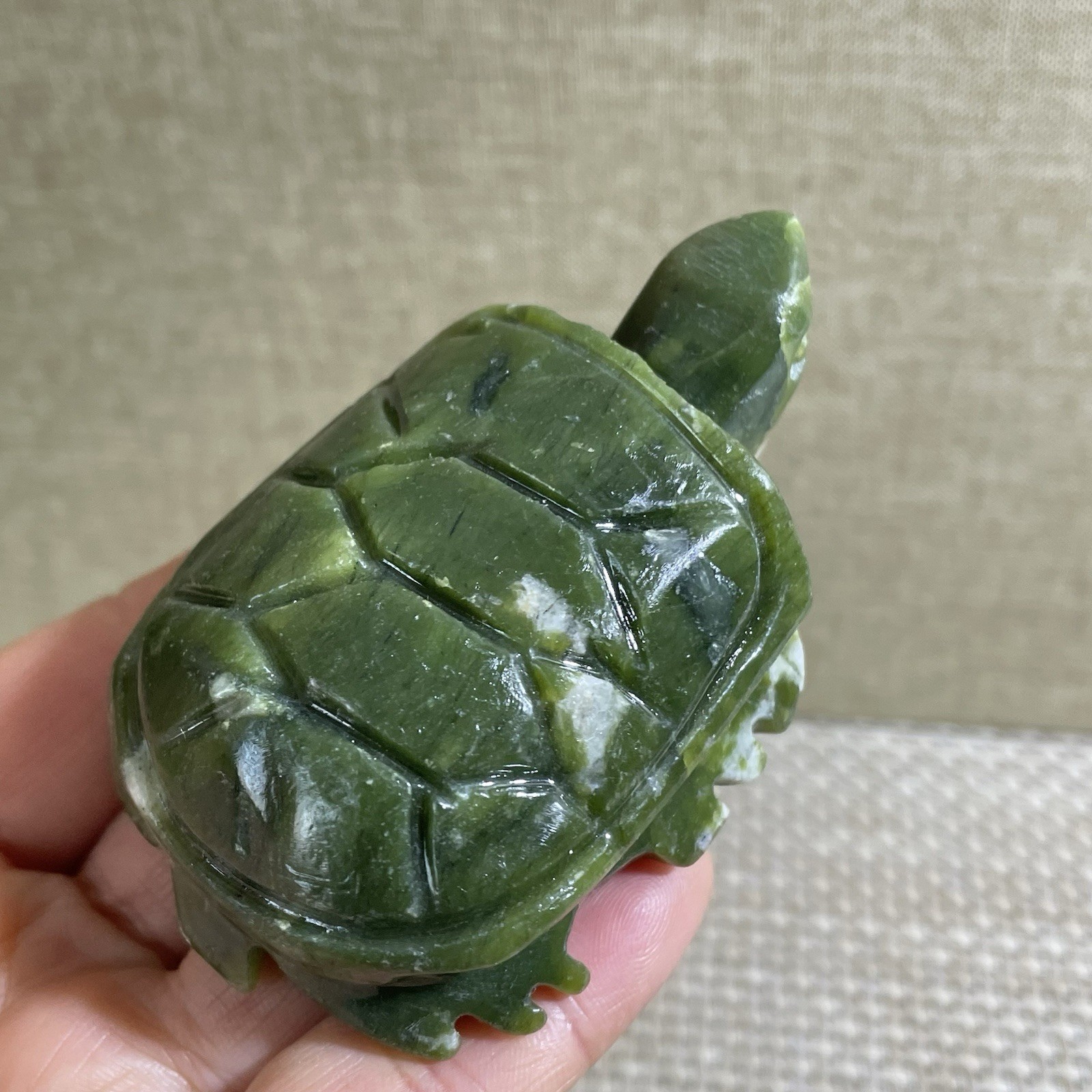 129g hsiuyen jade Quartz Hand Carved tortoise skull Crystal Healing