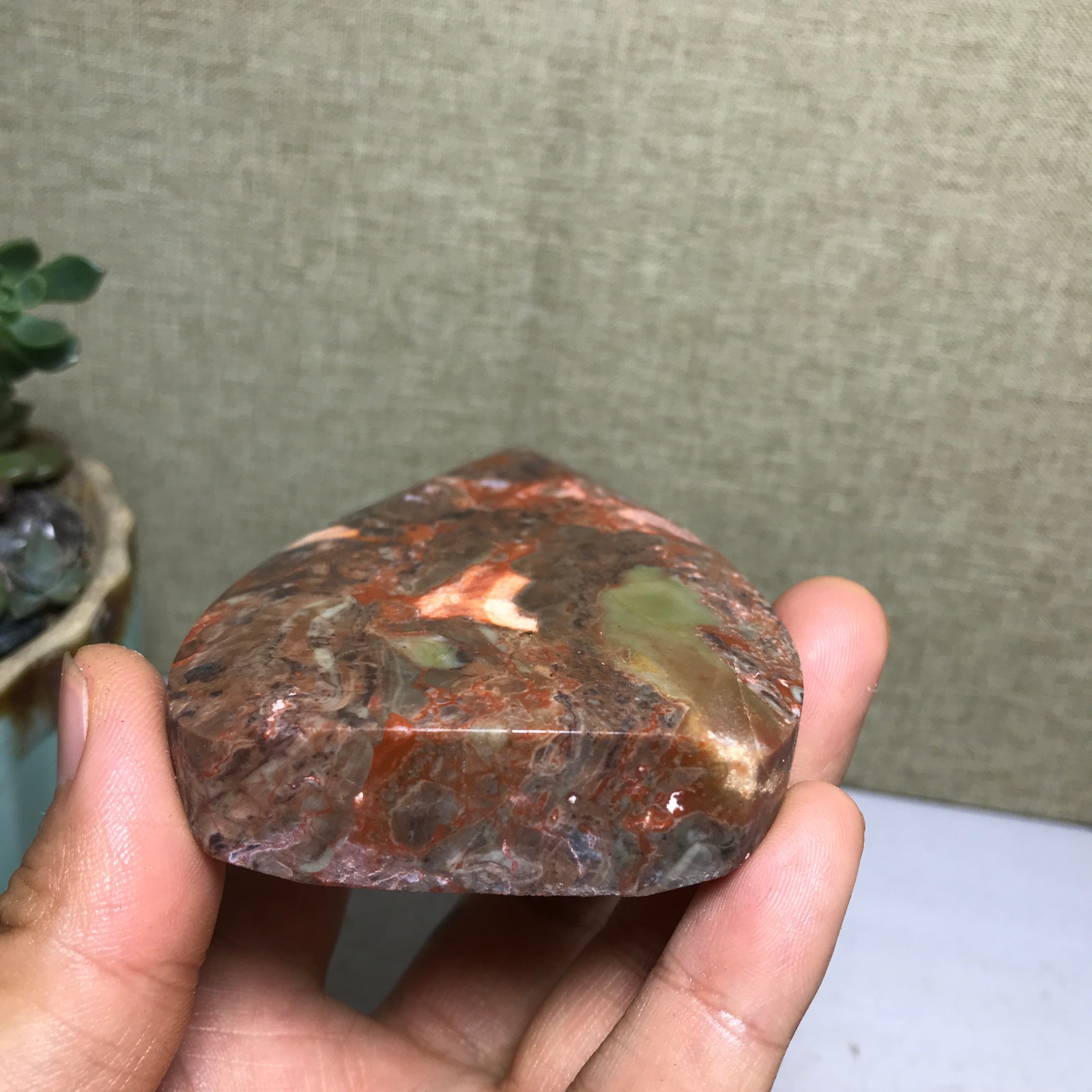 Natural Indonesian Bloodstone agate point leaf Crystal specimens 168g A5155