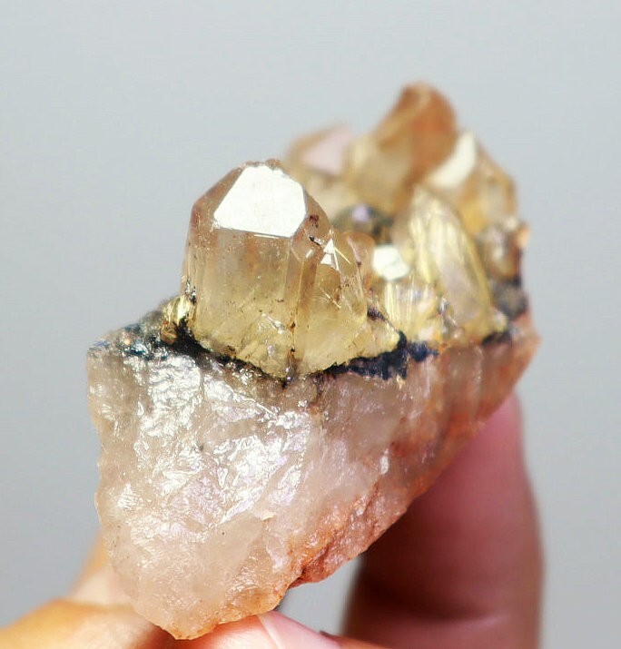 Natural Original Golden Hair Rutilated Quartz Crystal Cluster Mineral Specimen